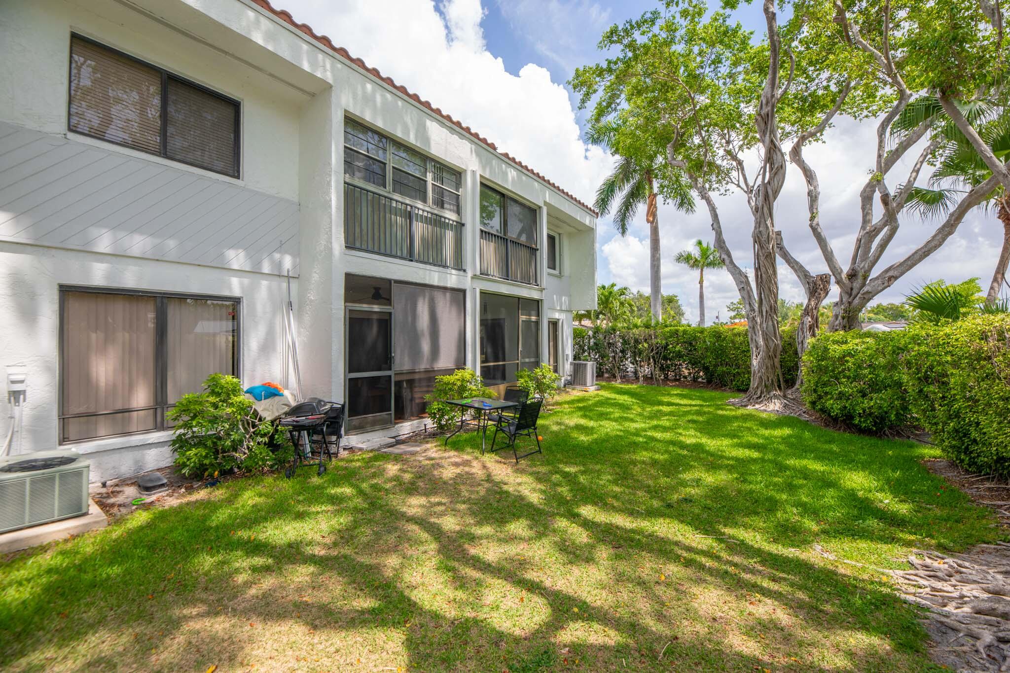 BERKELEY SQUARE CONDO - Residential