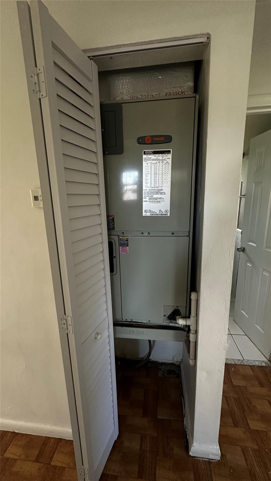 RICHMOND HEIGHTS ESTATES - Residential Lease