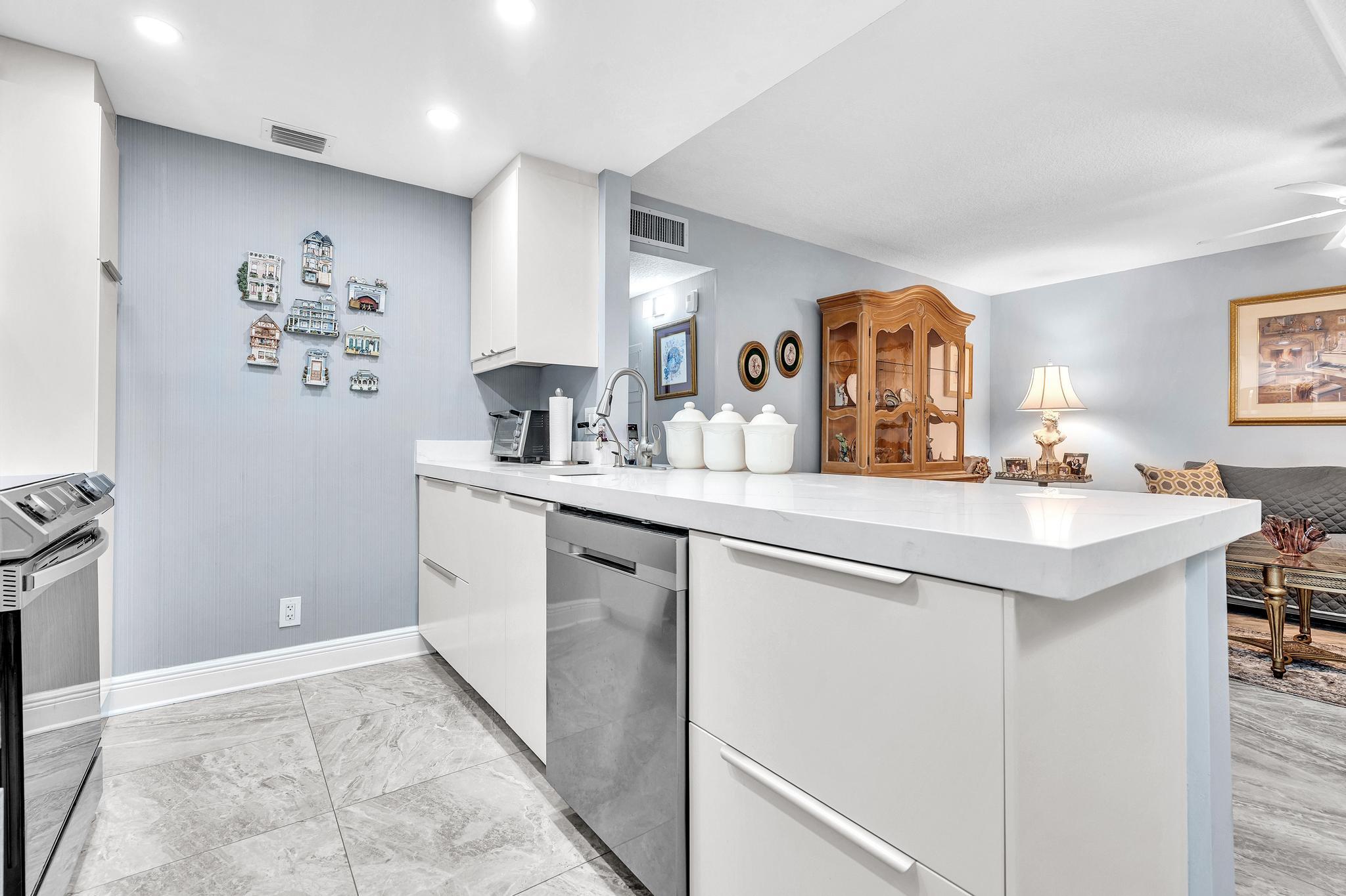 KINGS POINT NORMANDY CONDOS - Residential