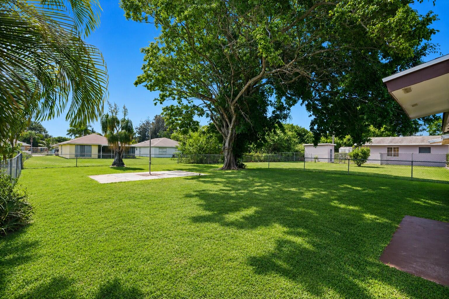 ROSEMONT GARDENS UNIT A - Residential