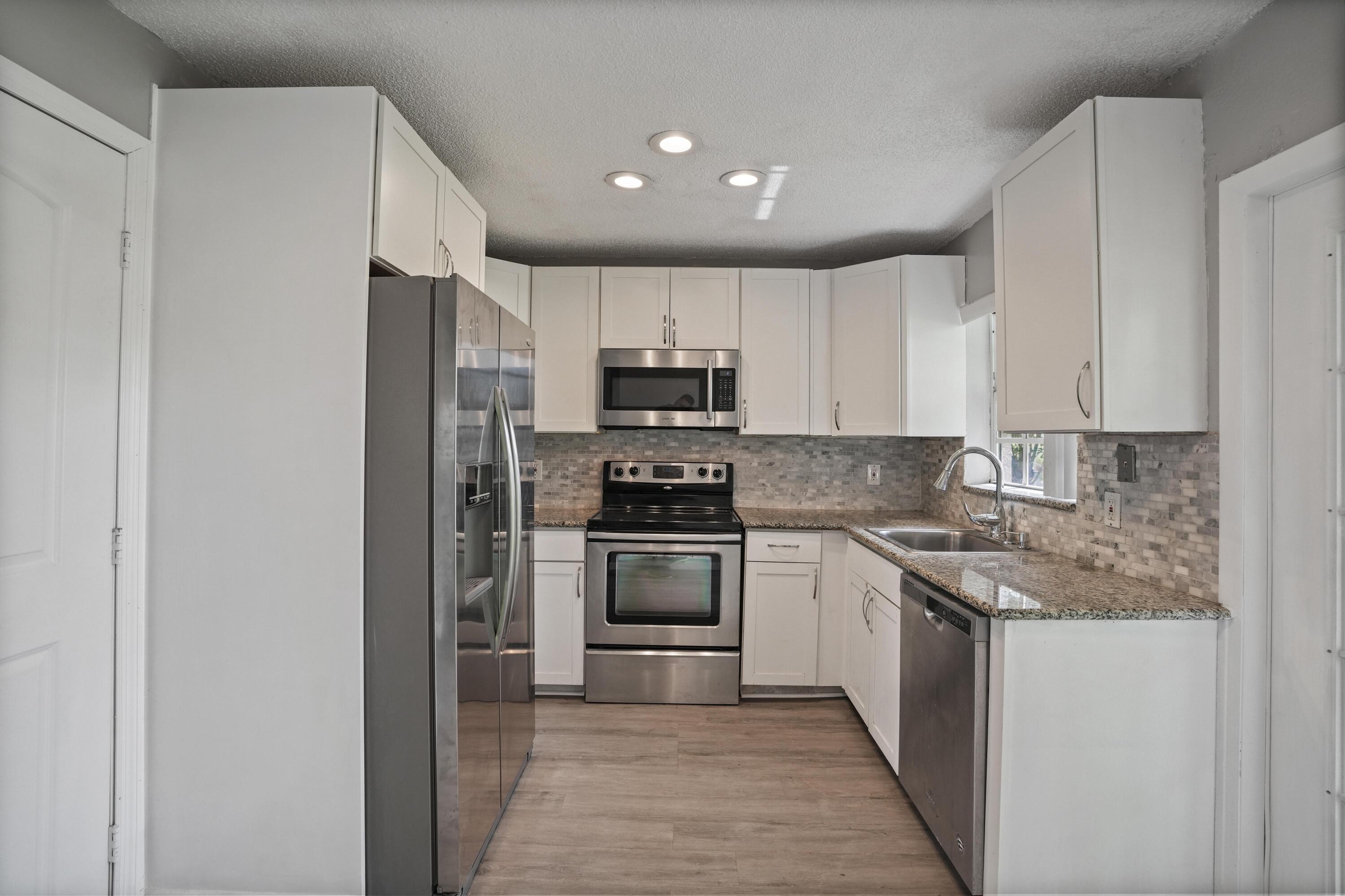 ROSEMONT GARDENS UNIT A - Residential