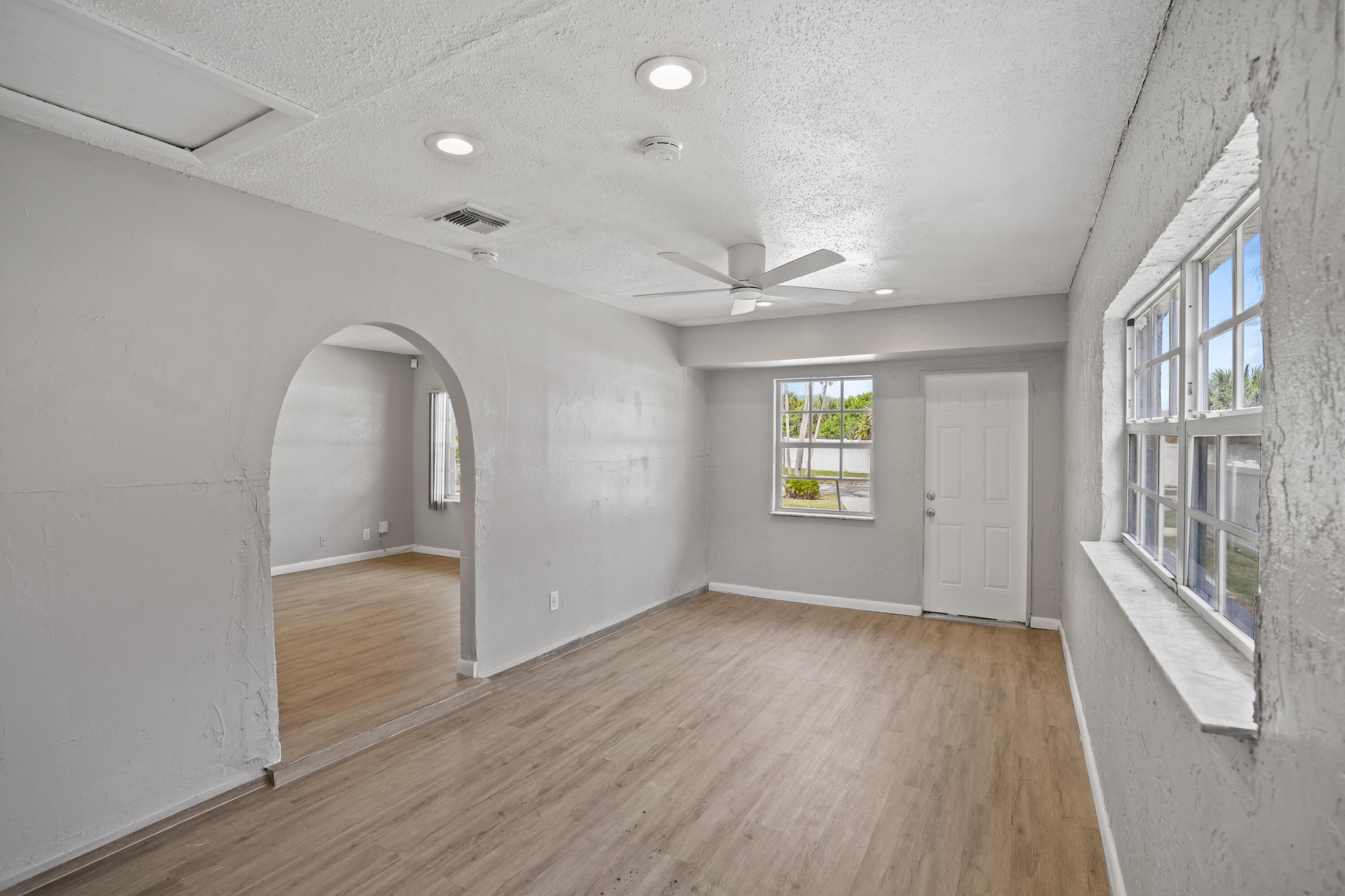 ROSEMONT GARDENS UNIT A - Residential