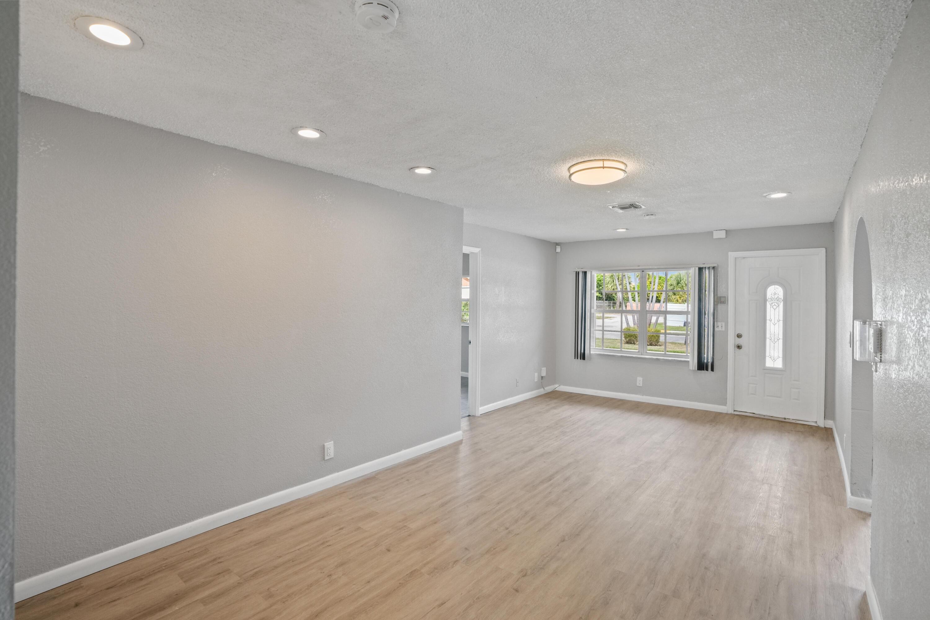 ROSEMONT GARDENS UNIT A - Residential