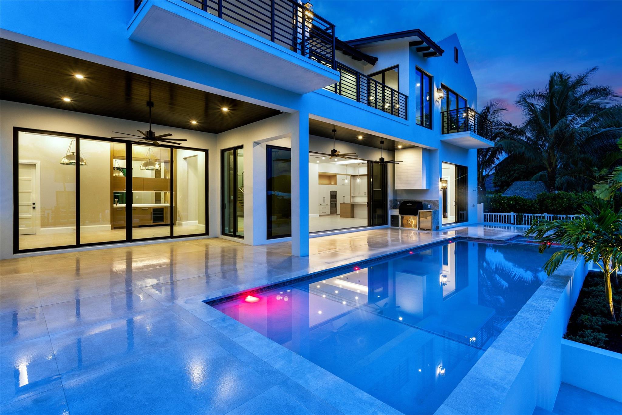 CORAL KEY VILLAS 2ND SEC - Residential
