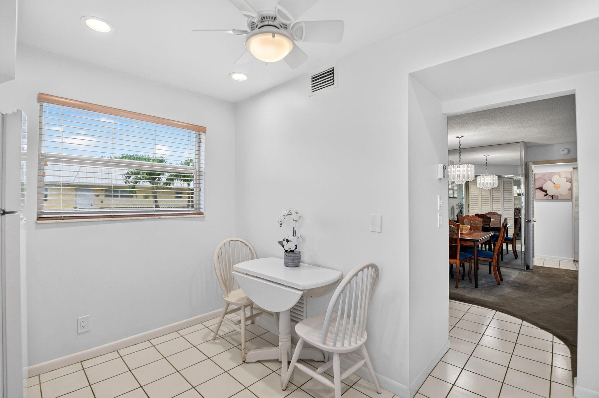 COLONIAL CLUB CONDO SEC 2 - Residential