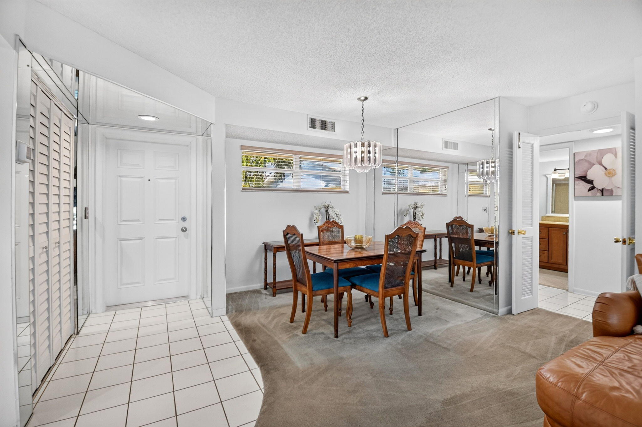 COLONIAL CLUB CONDO SEC 2 - Residential