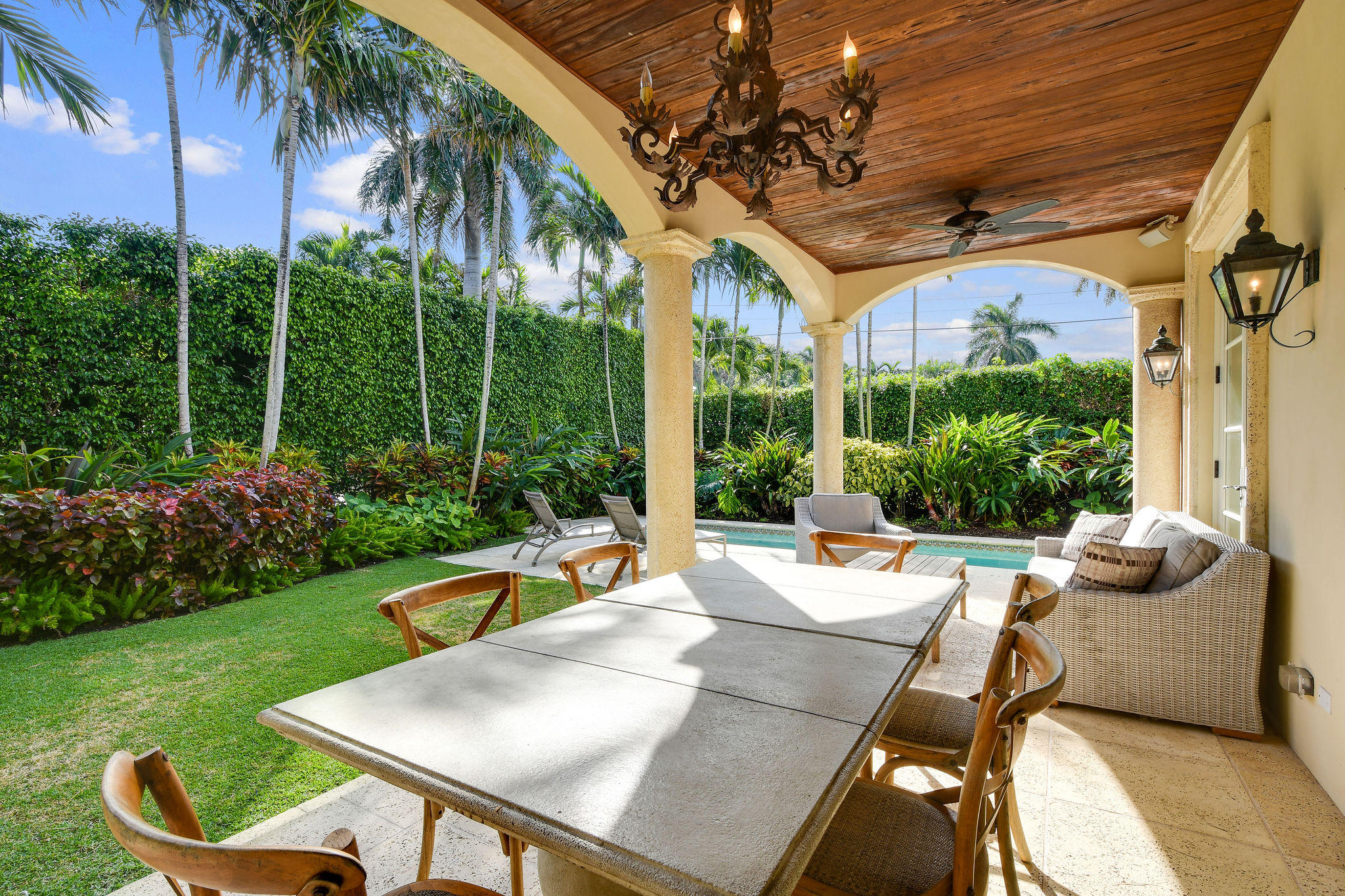 ESPLANADE ESTATES - Residential