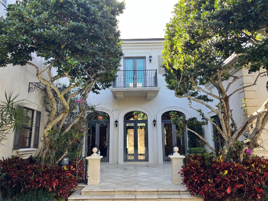 COLLINS HEIGHTS - Residential