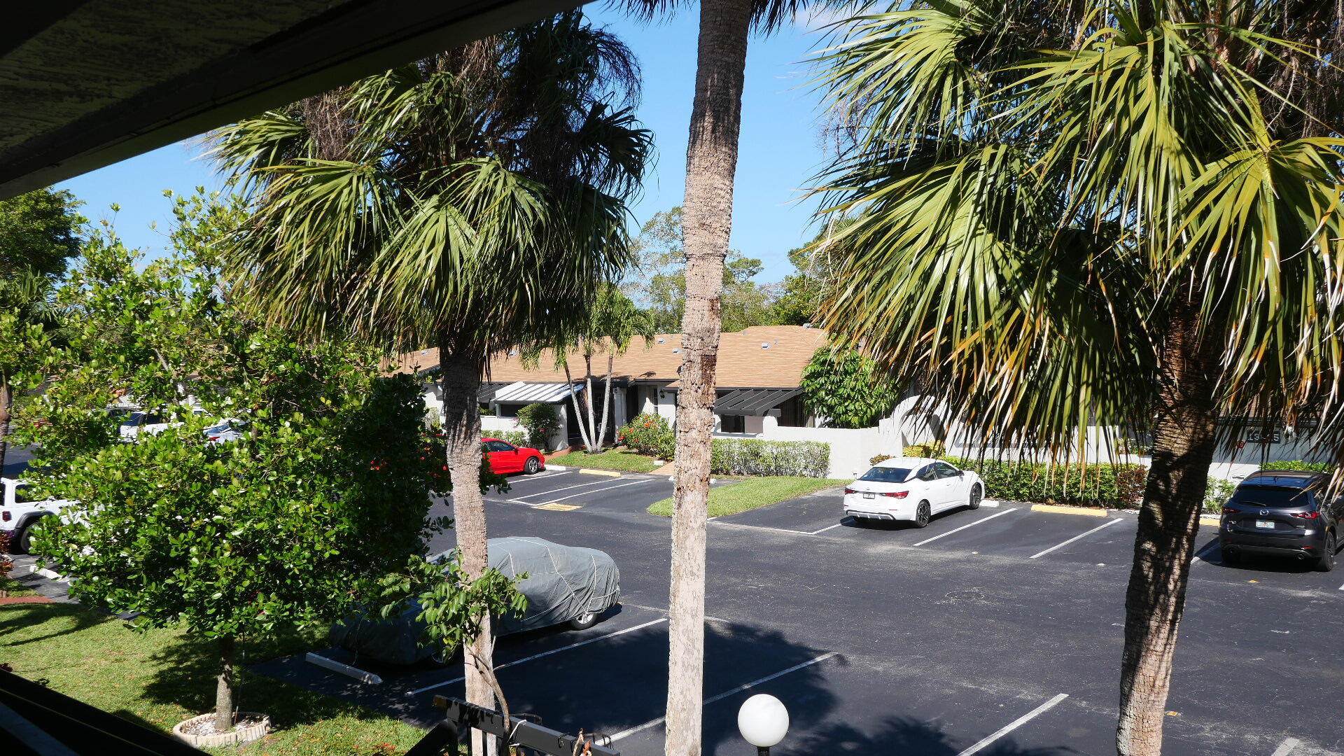 PALM GREENS AT VILLA DEL RAY CONDO II - Residential Lease
