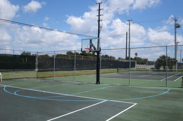 PALM GREENS AT VILLA DEL RAY CONDO II - Residential Lease