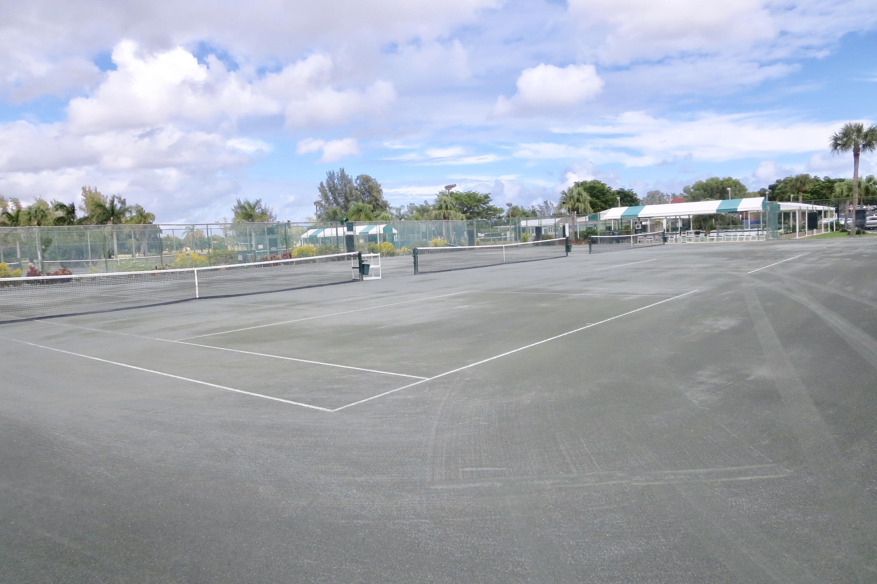PALM GREENS AT VILLA DEL RAY CONDO II - Residential Lease
