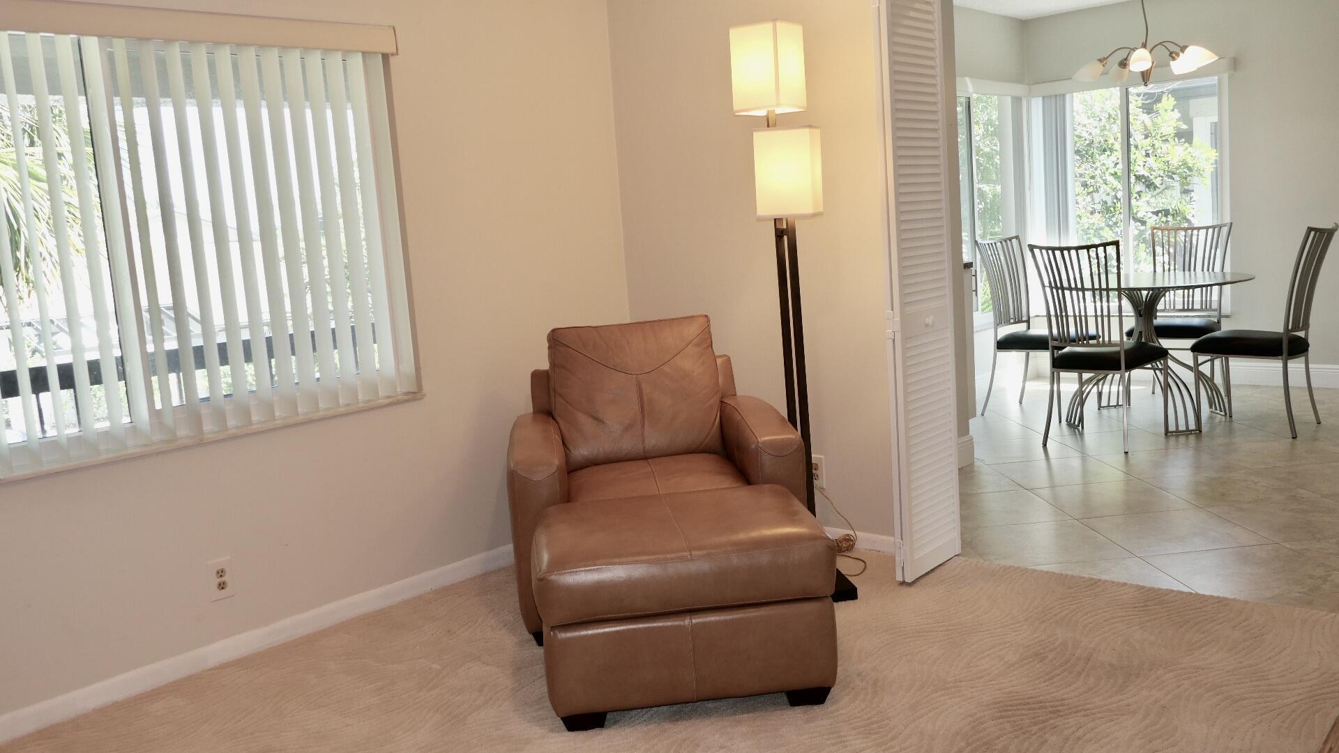 PALM GREENS AT VILLA DEL RAY CONDO II - Residential Lease
