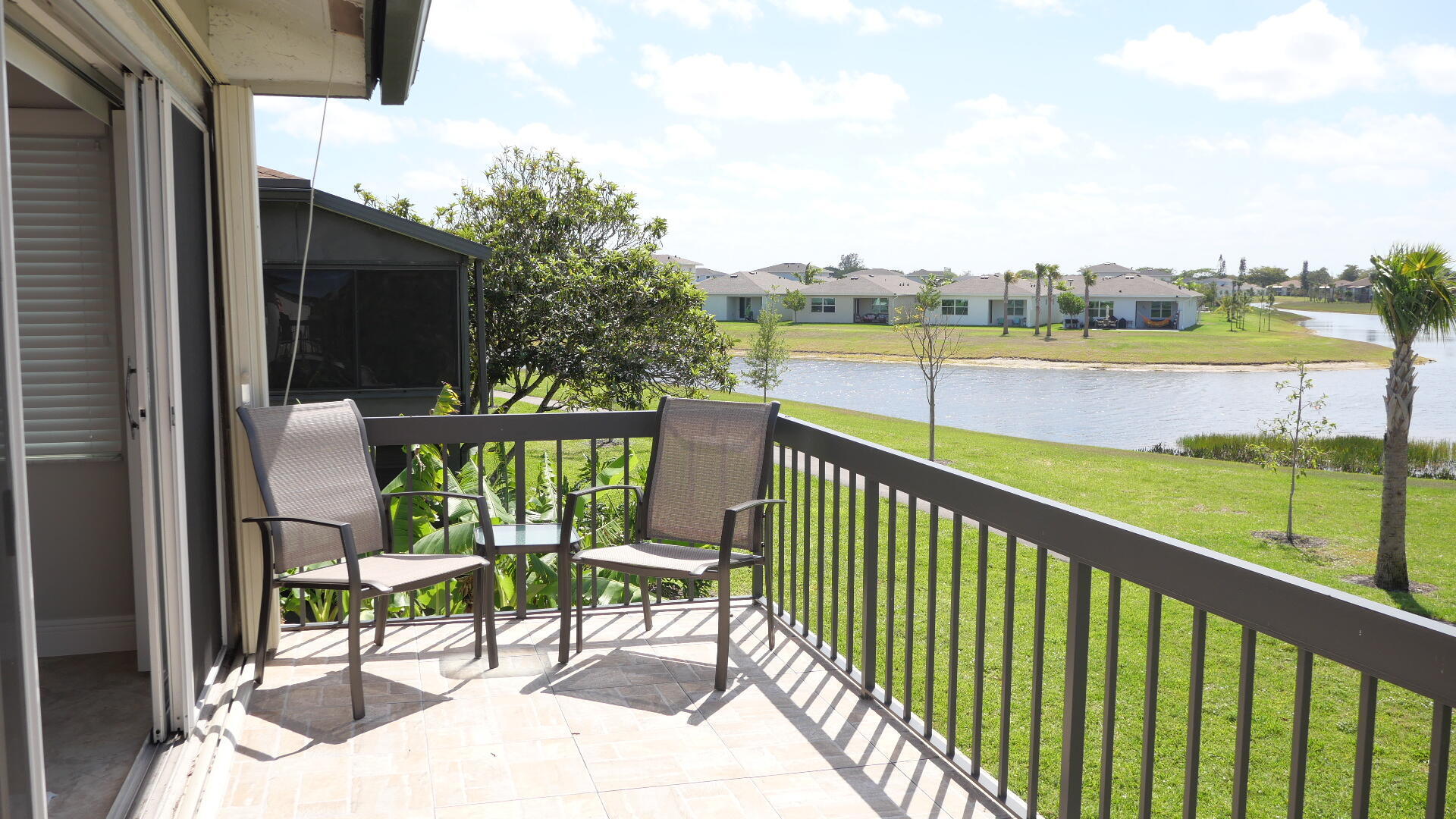 PALM GREENS AT VILLA DEL RAY CONDO II - Residential Lease