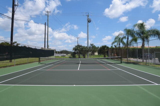 PALM GREENS AT VILLA DEL RAY CONDO II - Residential Lease