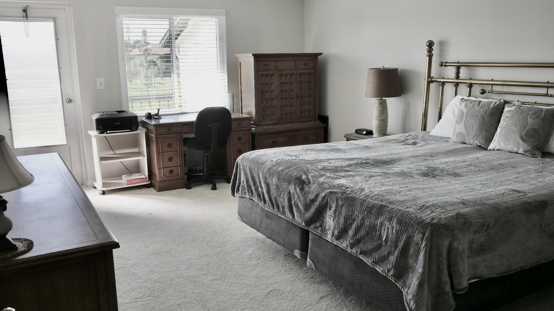 PALM GREENS AT VILLA DEL RAY CONDO II - Residential Lease
