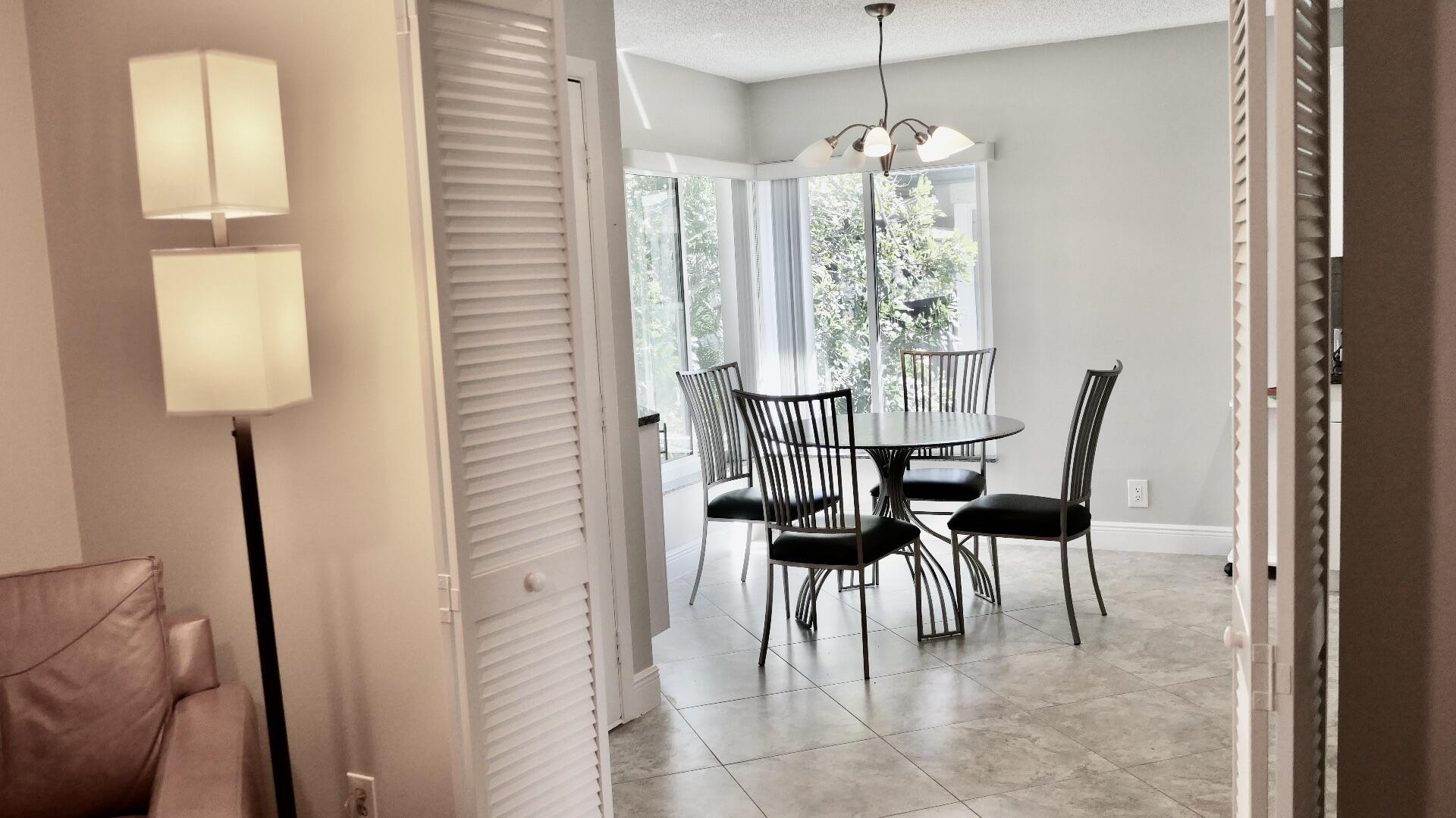 PALM GREENS AT VILLA DEL RAY CONDO II - Residential Lease