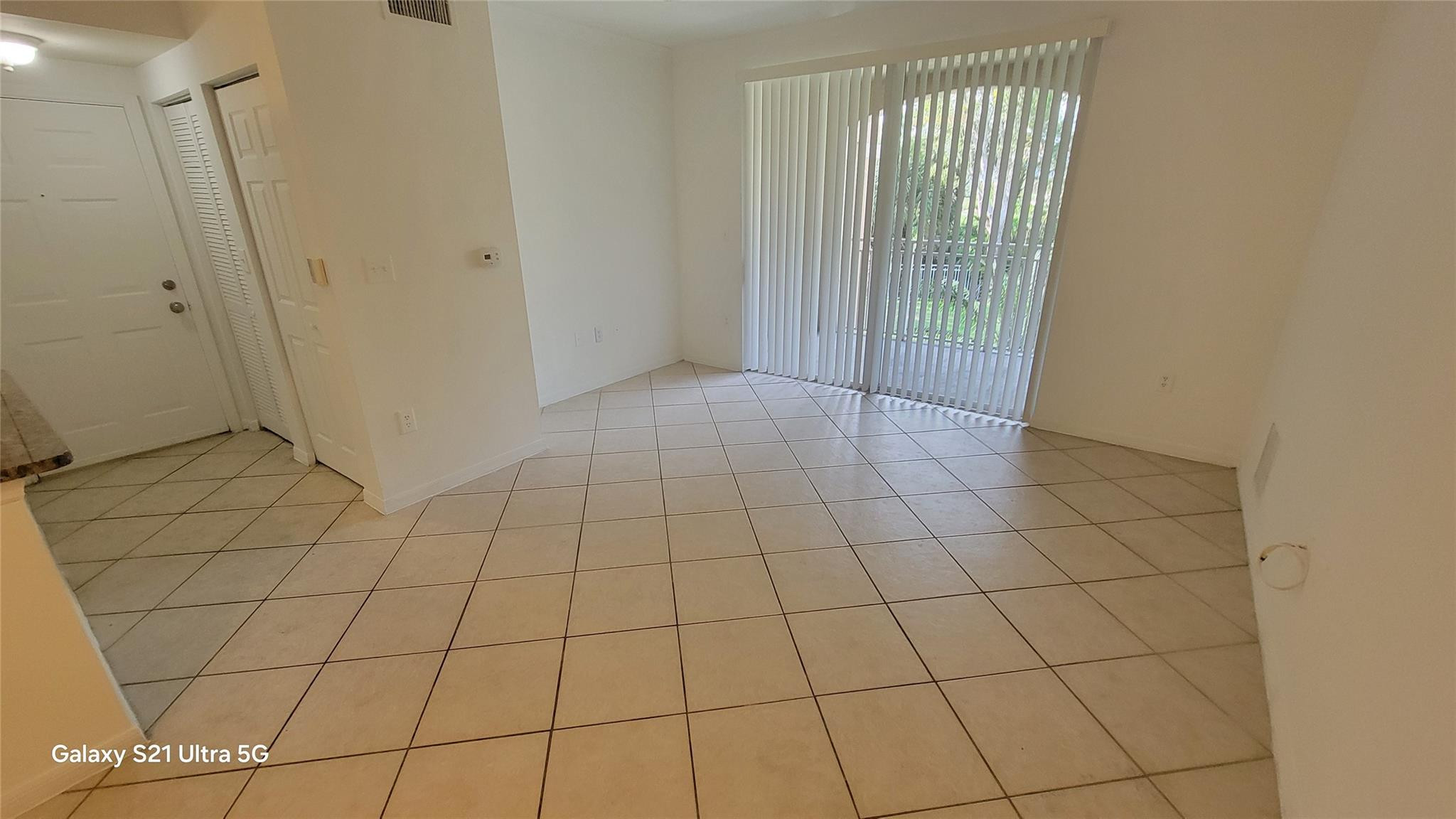 VILLAS AT EMERALD DUNES CONDO - Residential Lease