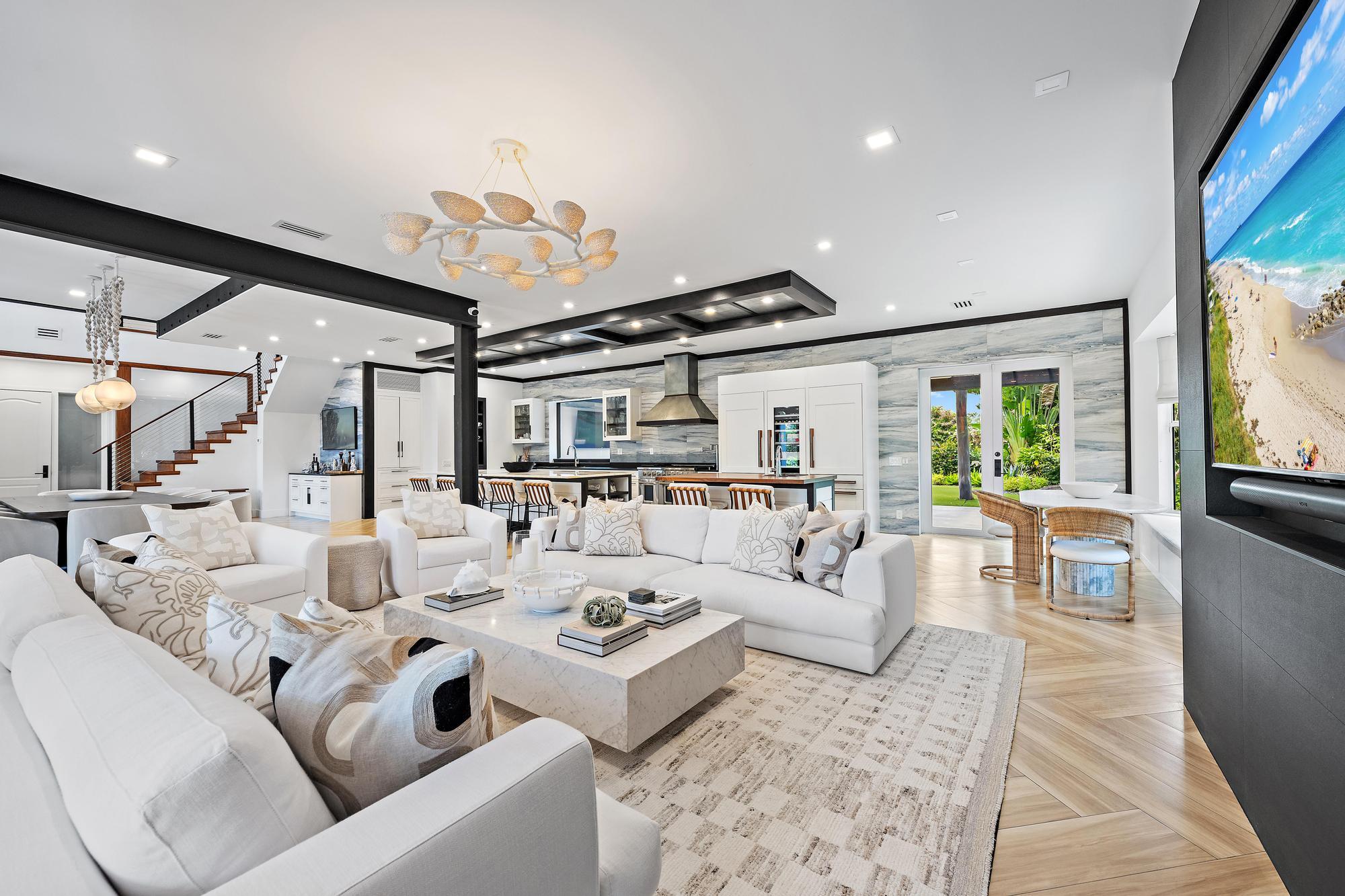 INDIAN HILLS - Residential