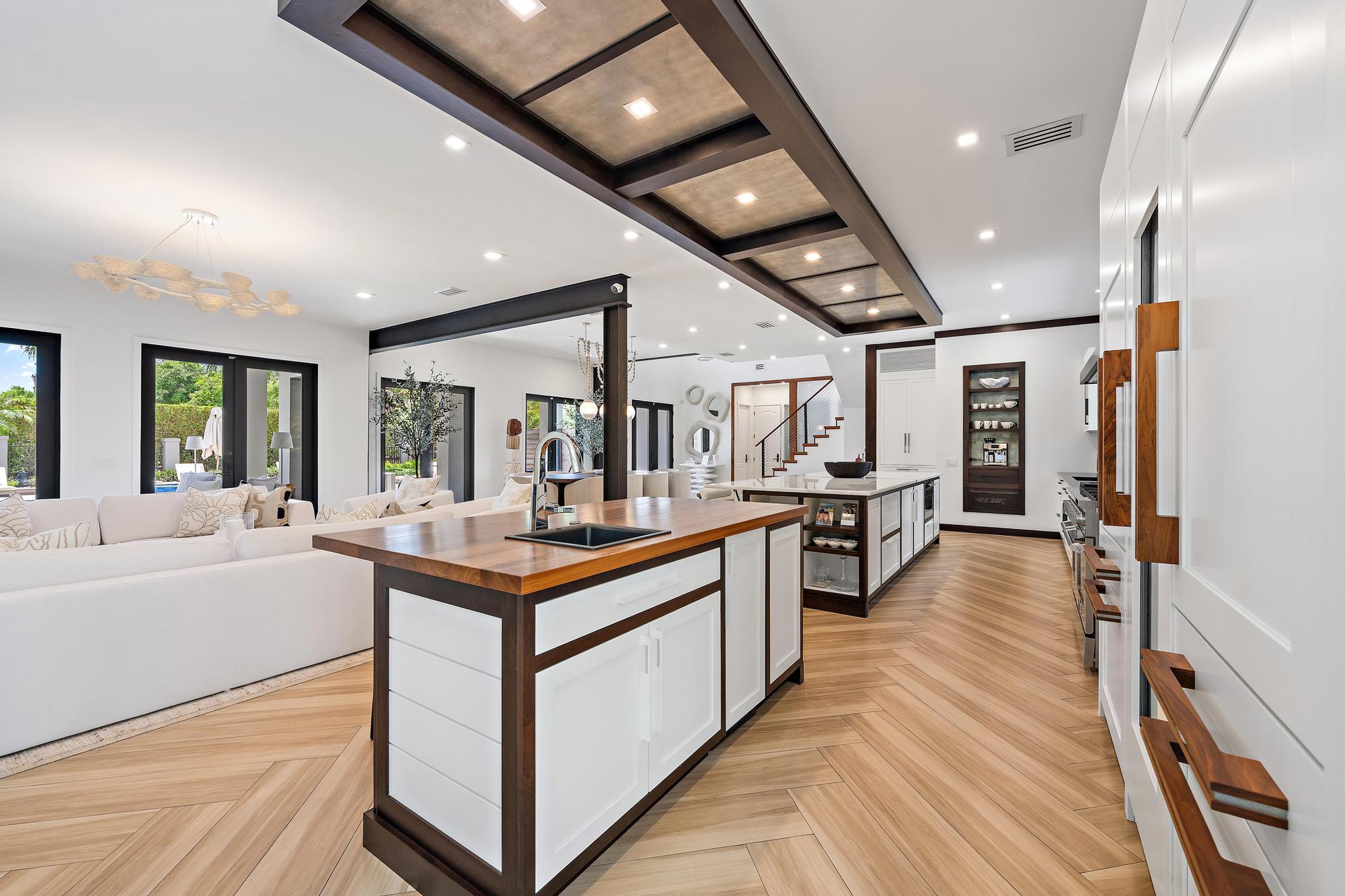 INDIAN HILLS - Residential