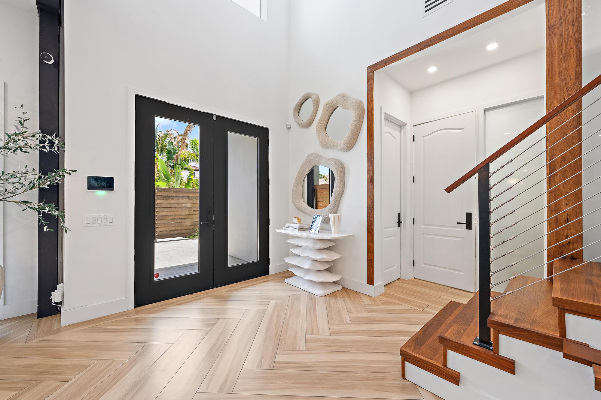 INDIAN HILLS - Residential