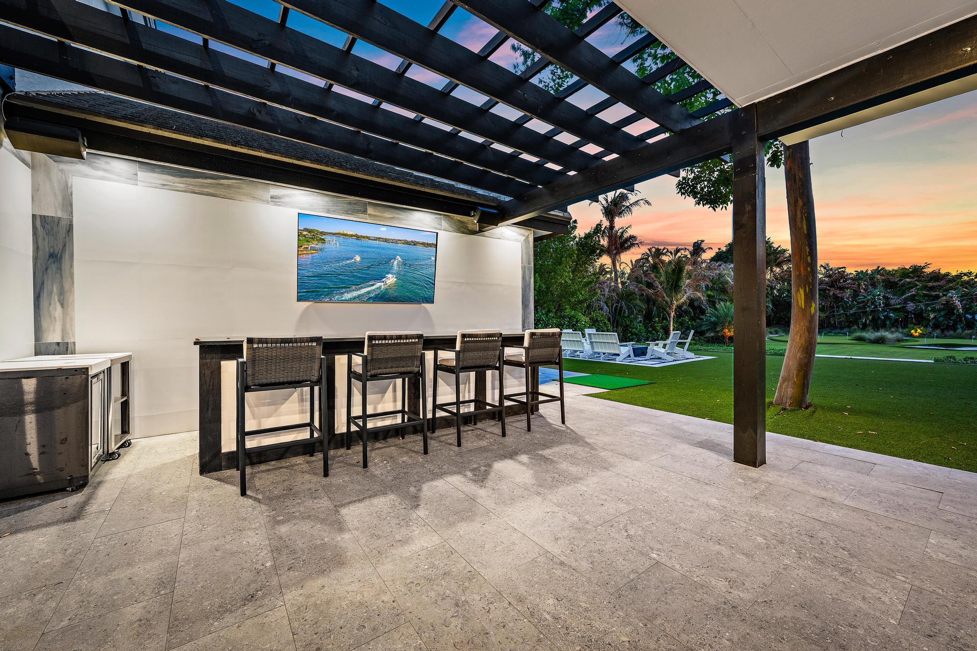 INDIAN HILLS - Residential