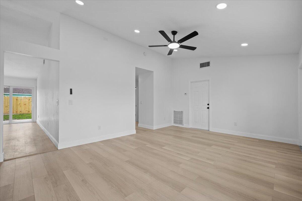 COUNTRYWOOD 5 - Residential