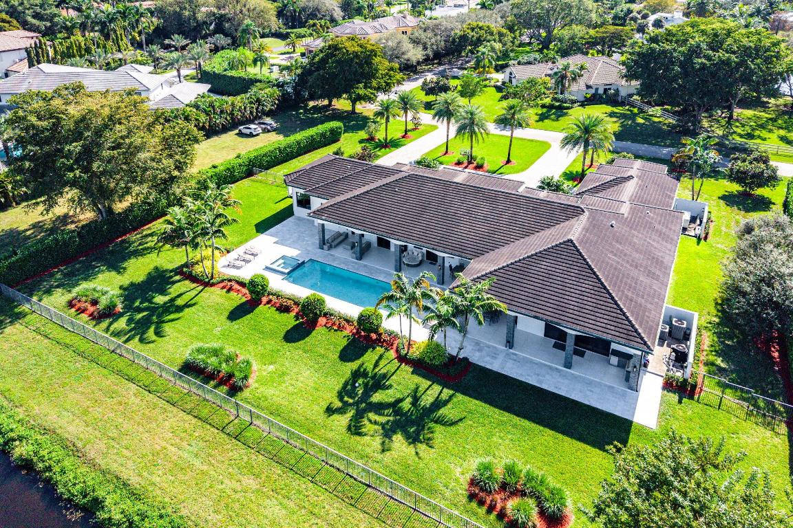 BONIELLO ACRES - Residential