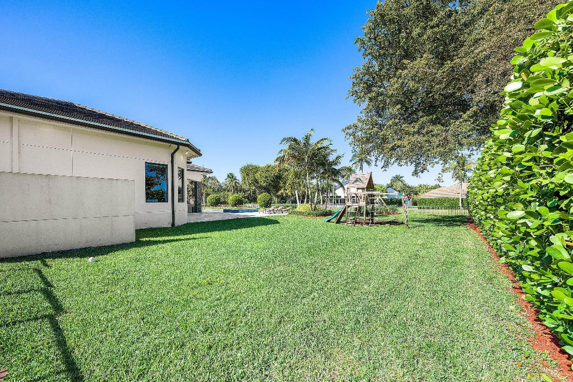 BONIELLO ACRES - Residential