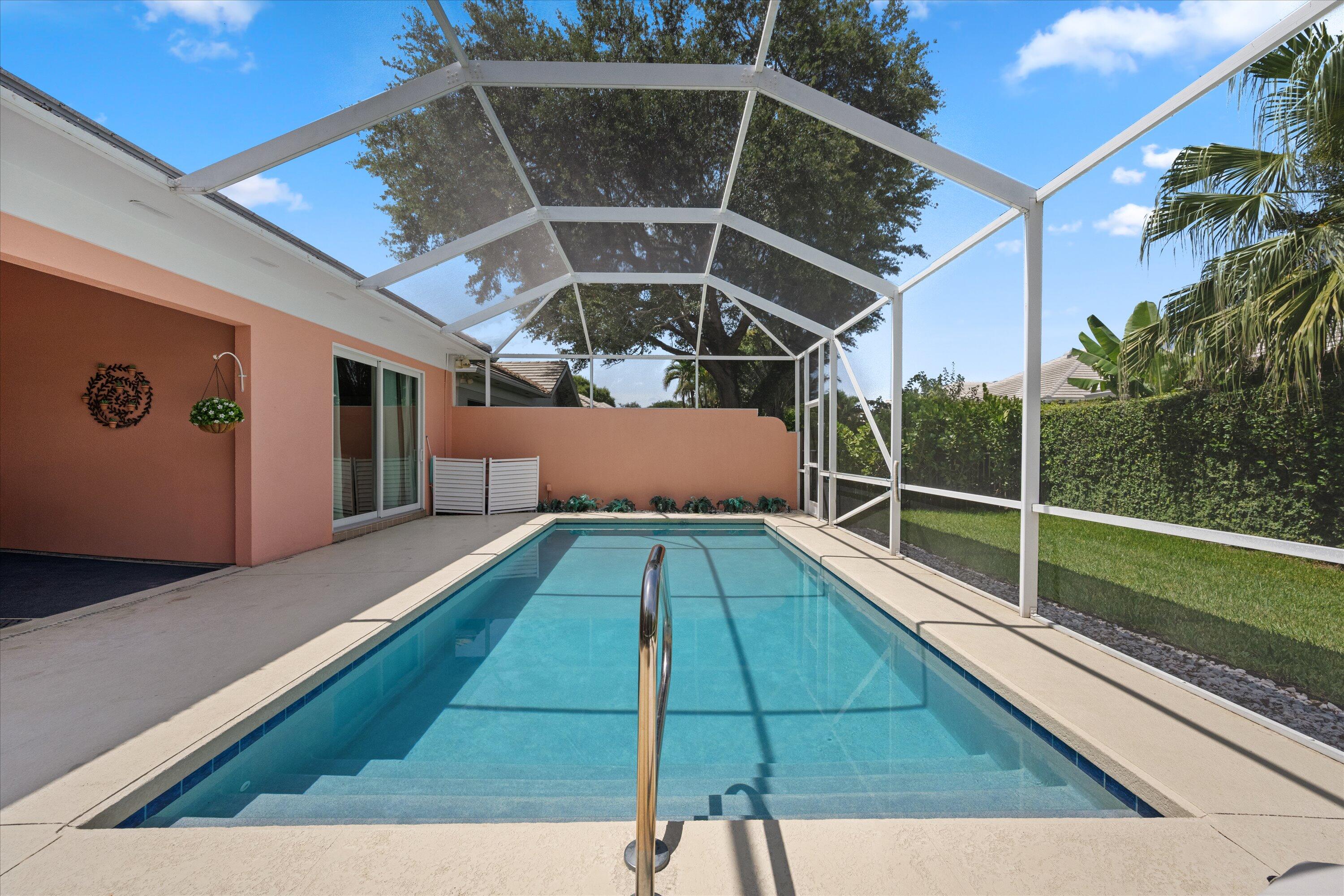 GARDEN OAKS - Residential