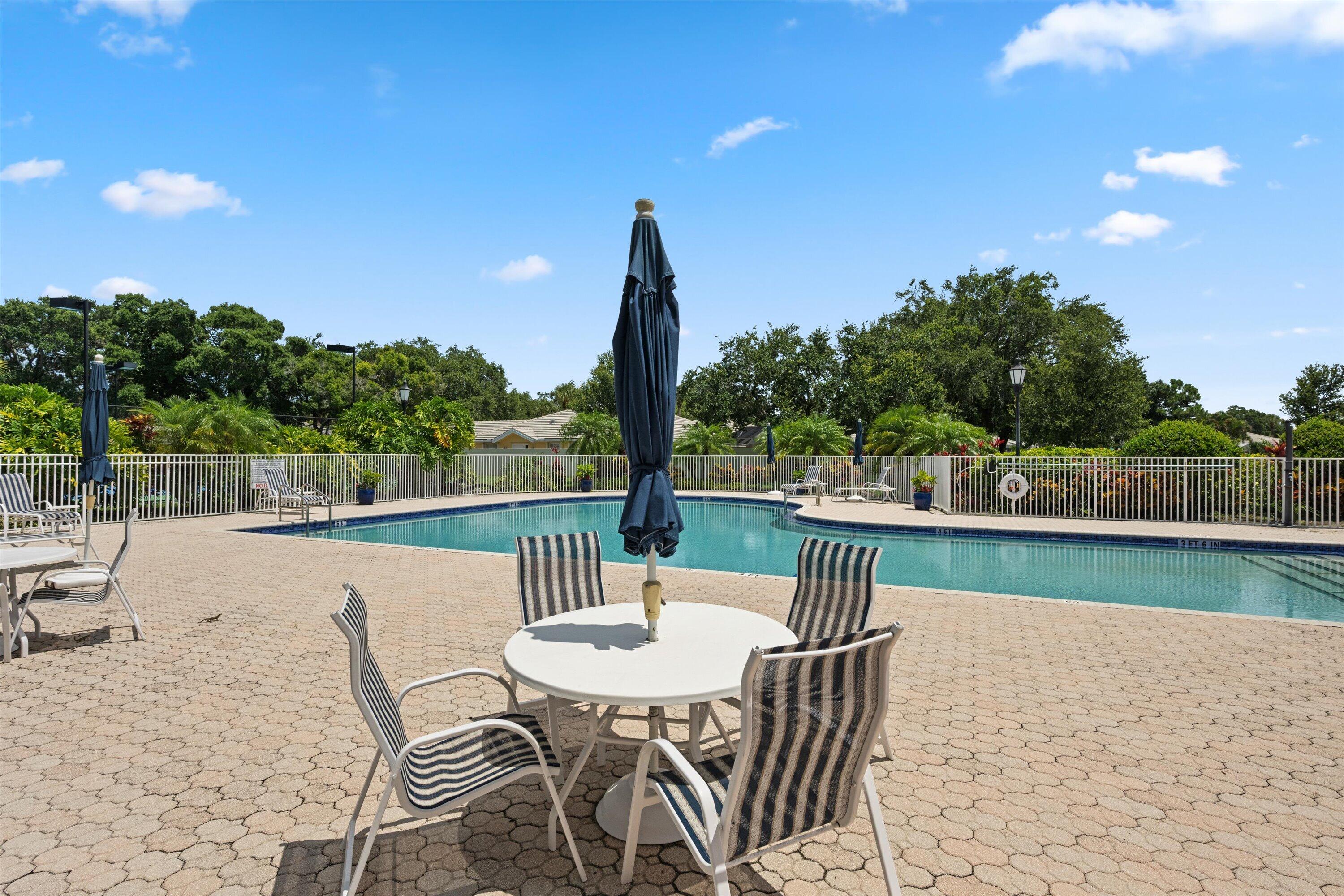 GARDEN OAKS - Residential