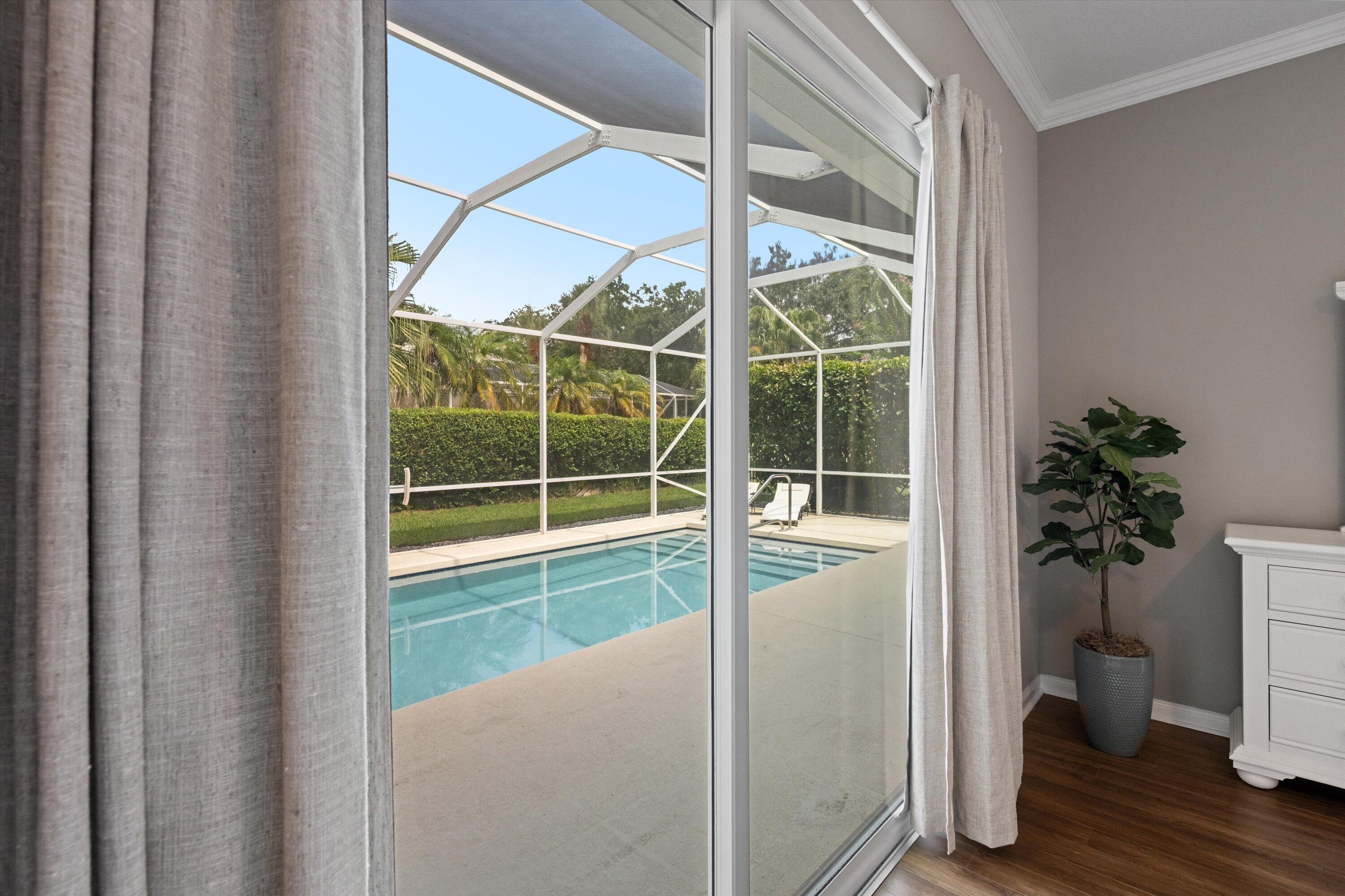 GARDEN OAKS - Residential