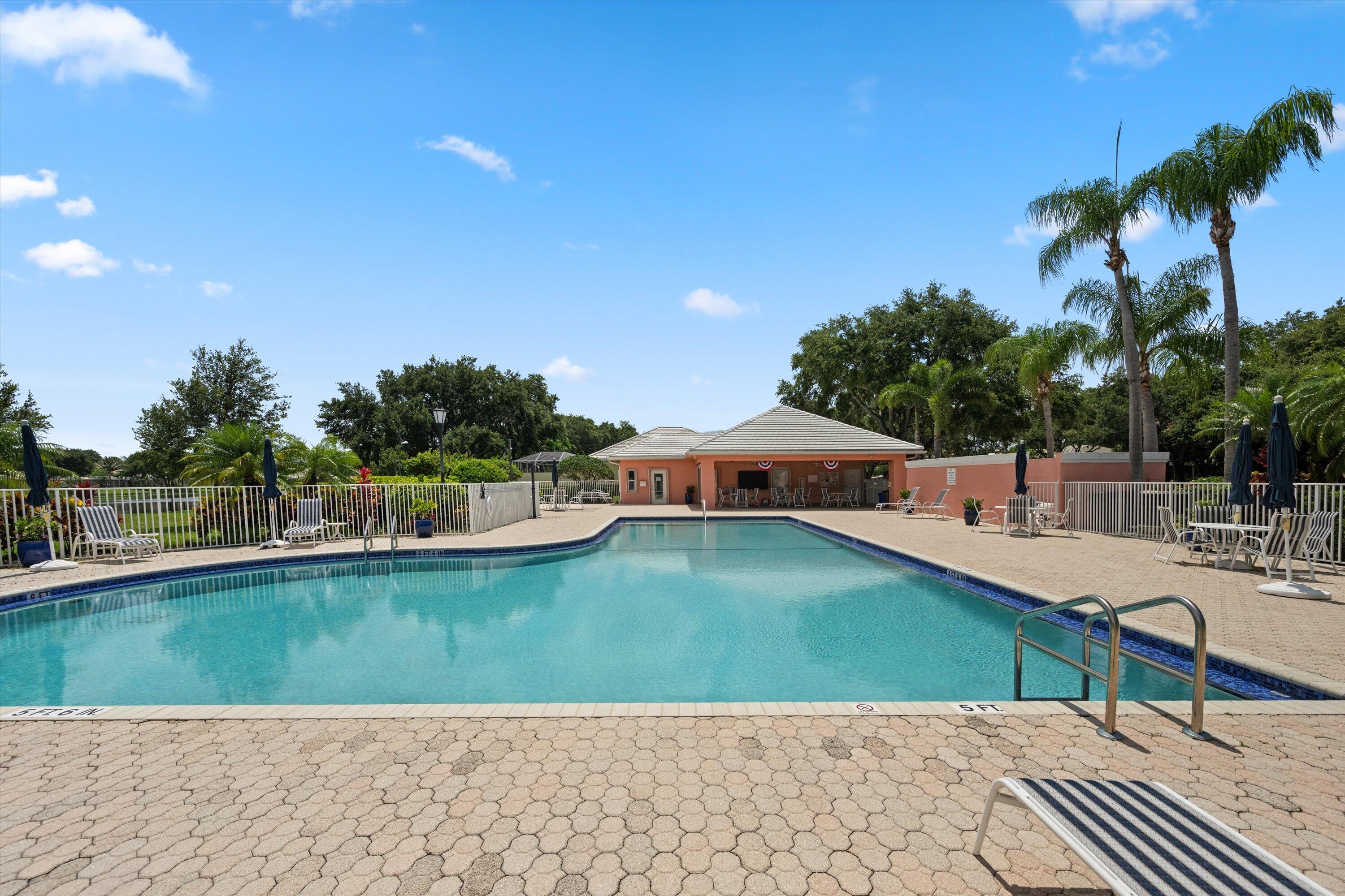 GARDEN OAKS - Residential