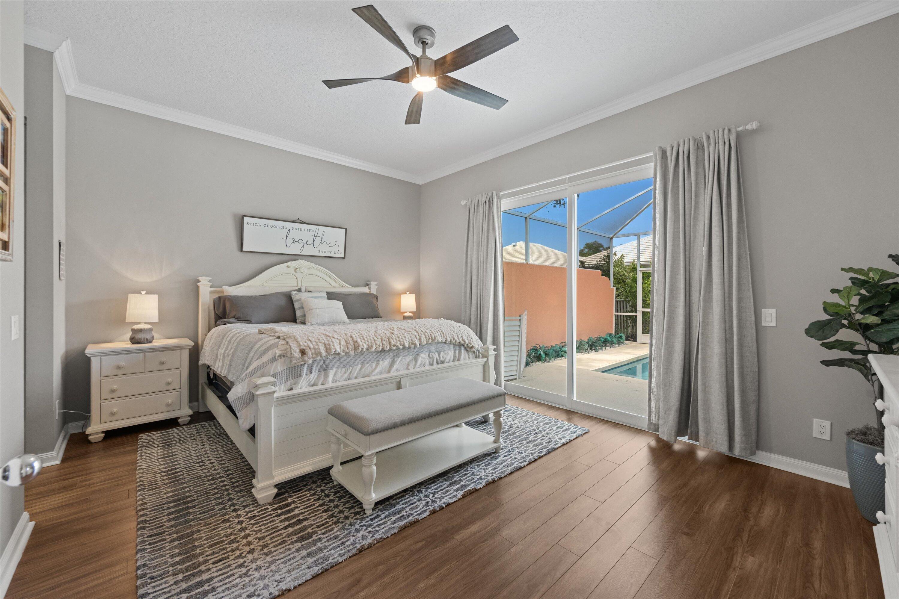 GARDEN OAKS - Residential