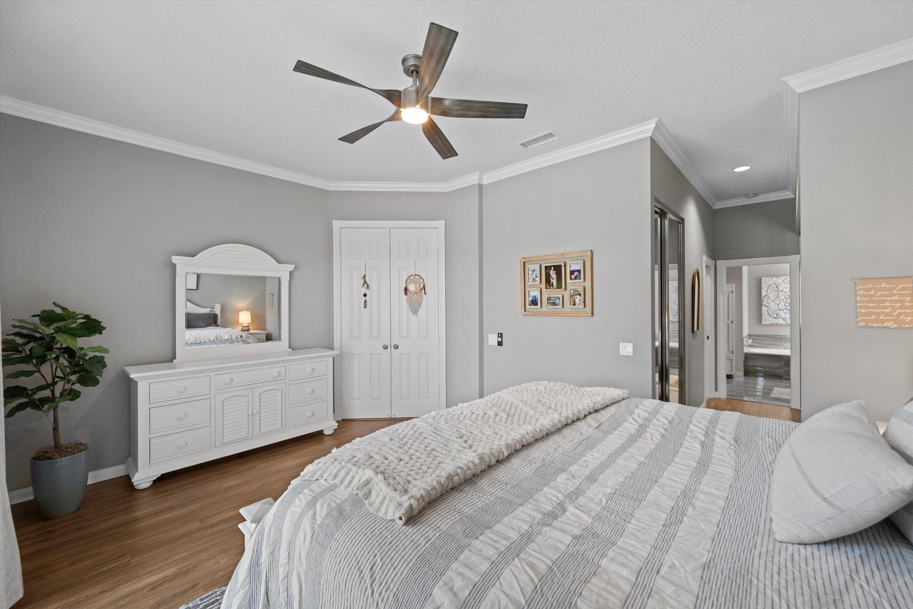GARDEN OAKS - Residential