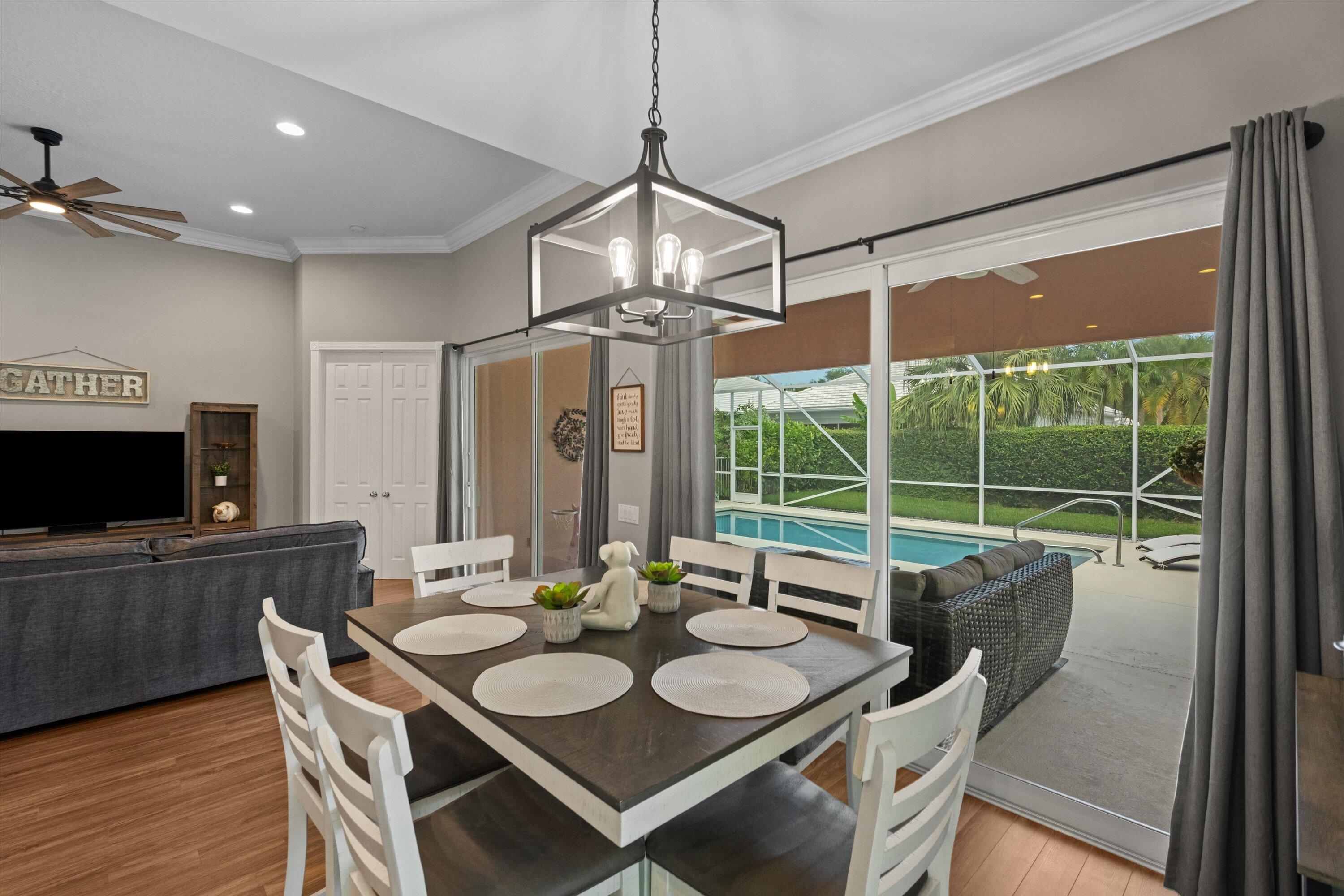GARDEN OAKS - Residential
