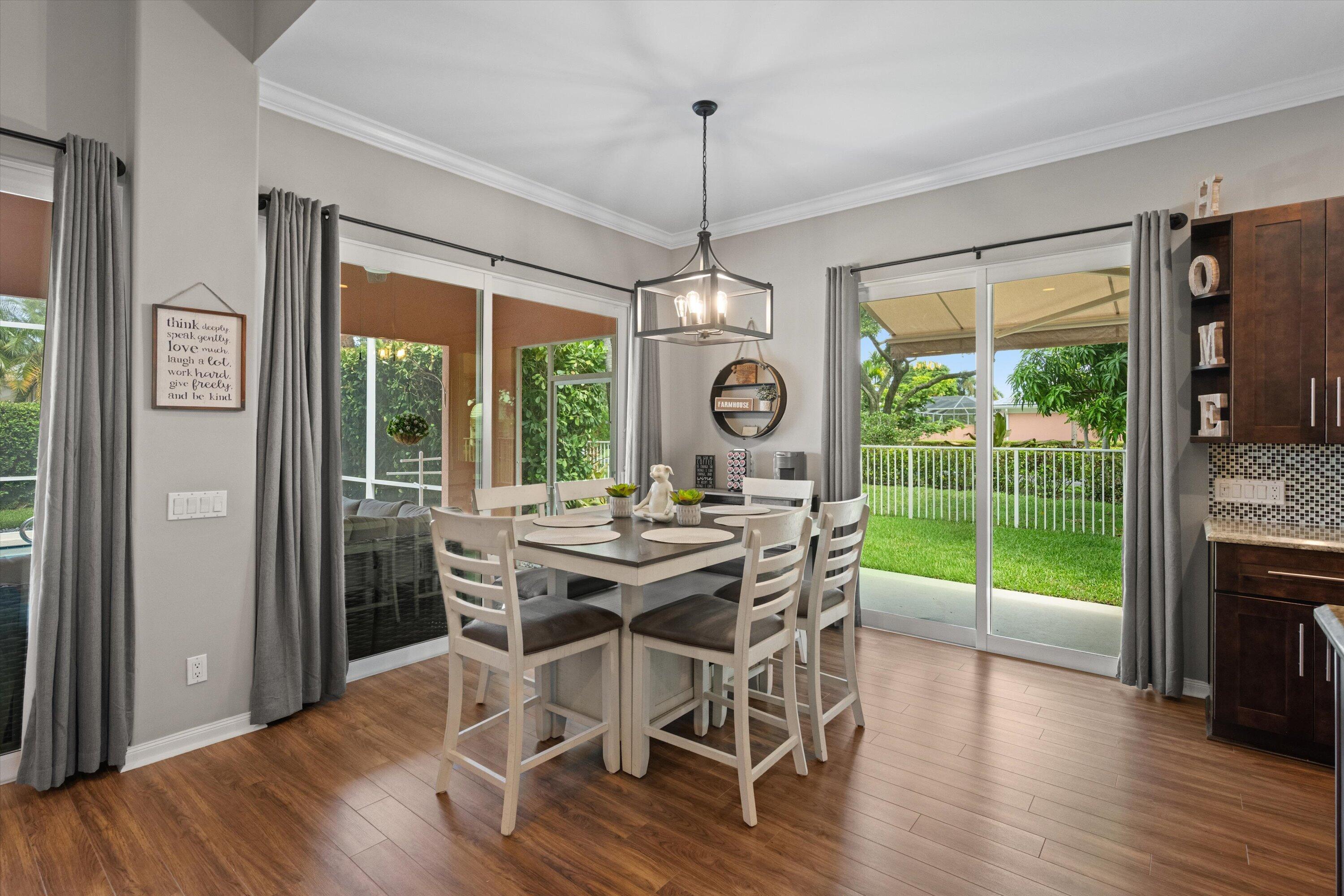 GARDEN OAKS - Residential