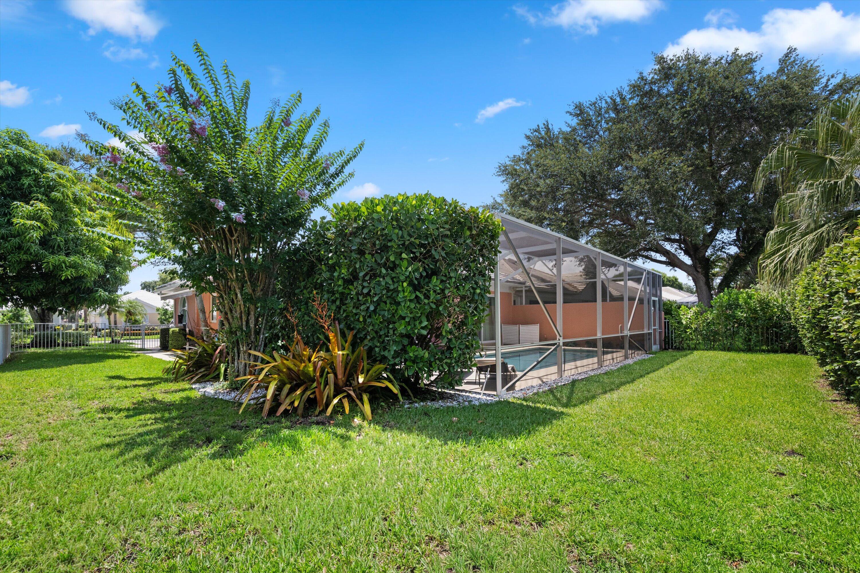 GARDEN OAKS - Residential
