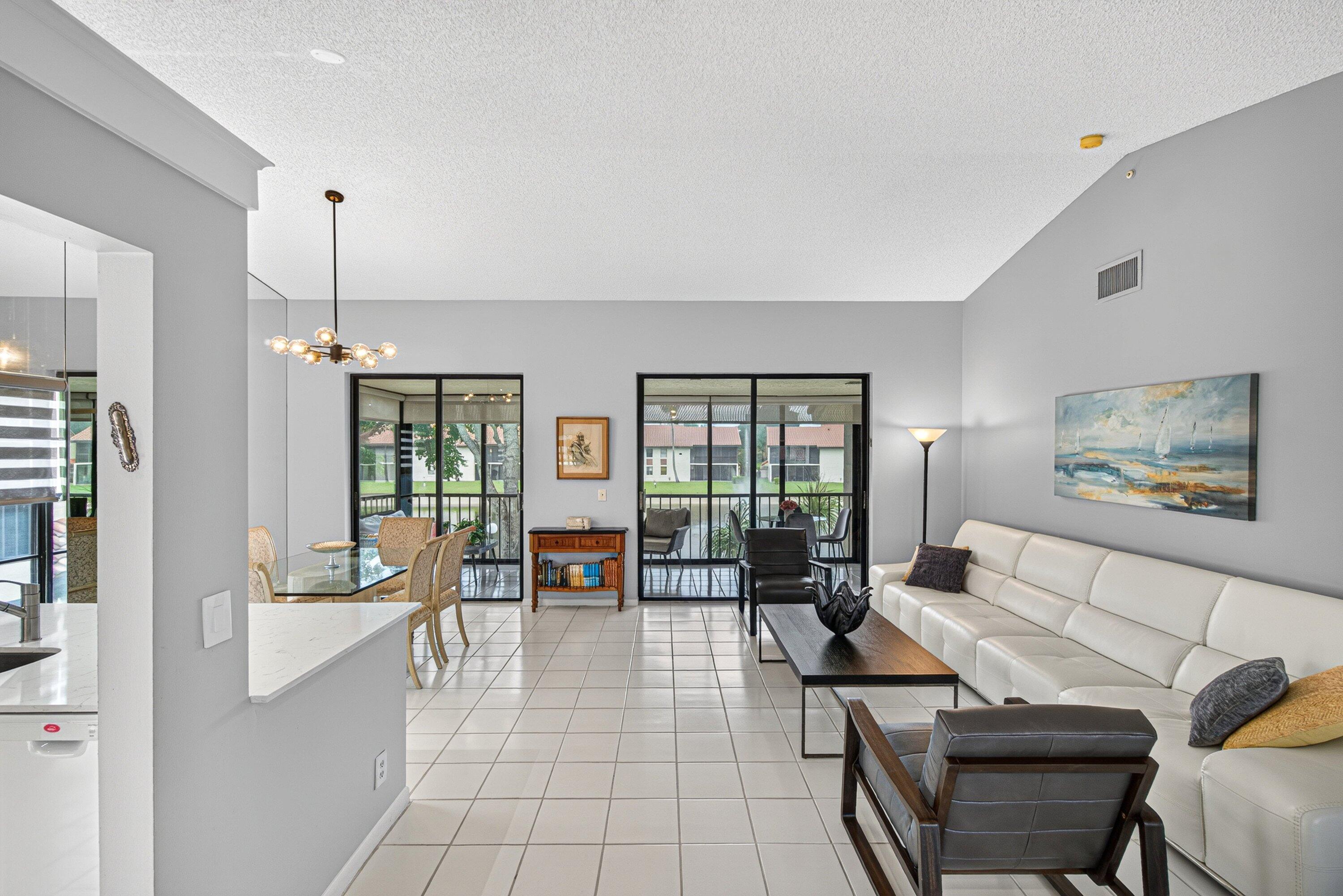 PALM CHASE LAKES - Residential