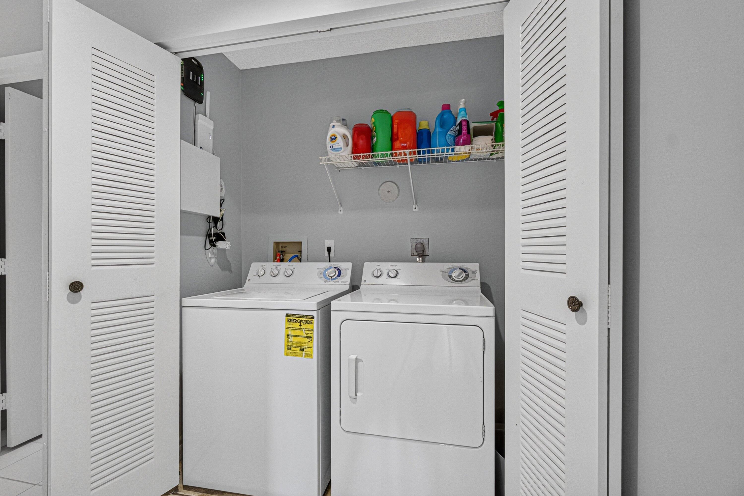 PALM CHASE LAKES - Residential