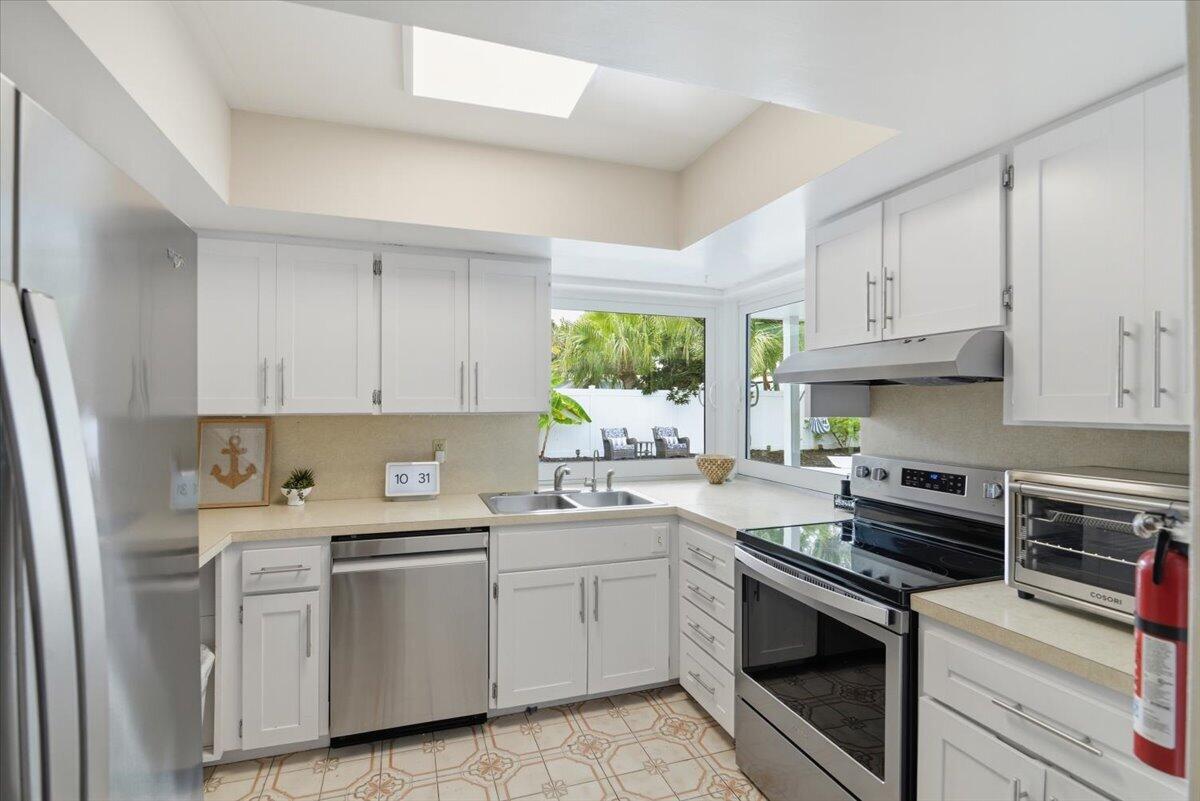 ROYAL PALM ACRES EIGHTH SEC - Residential