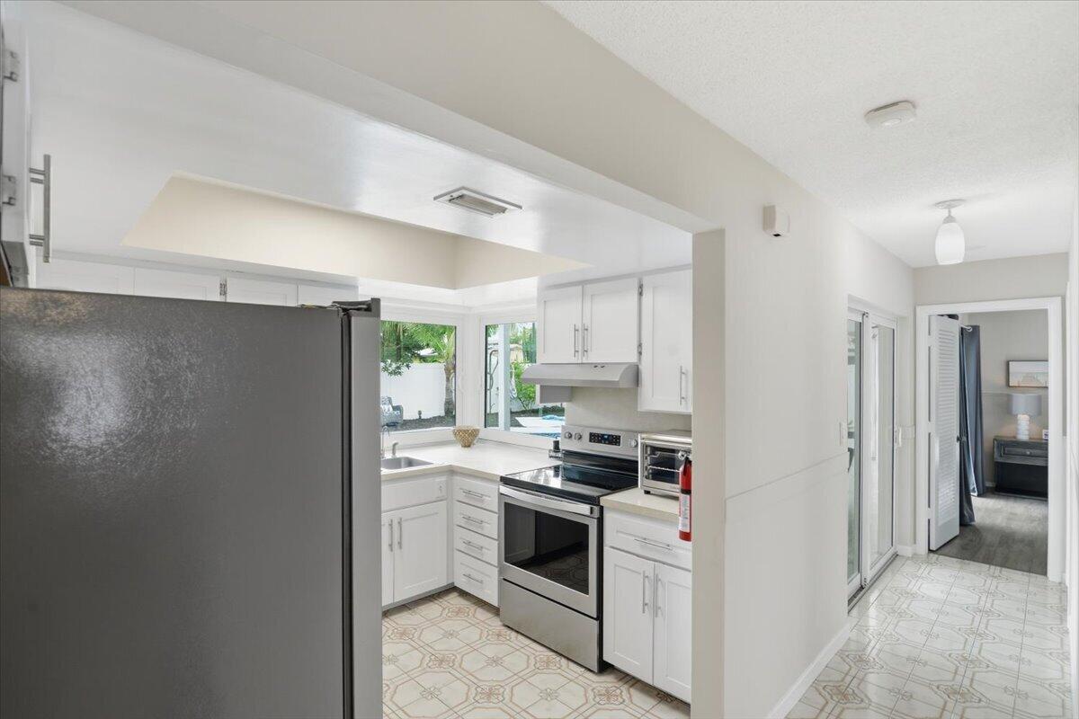 ROYAL PALM ACRES EIGHTH SEC - Residential