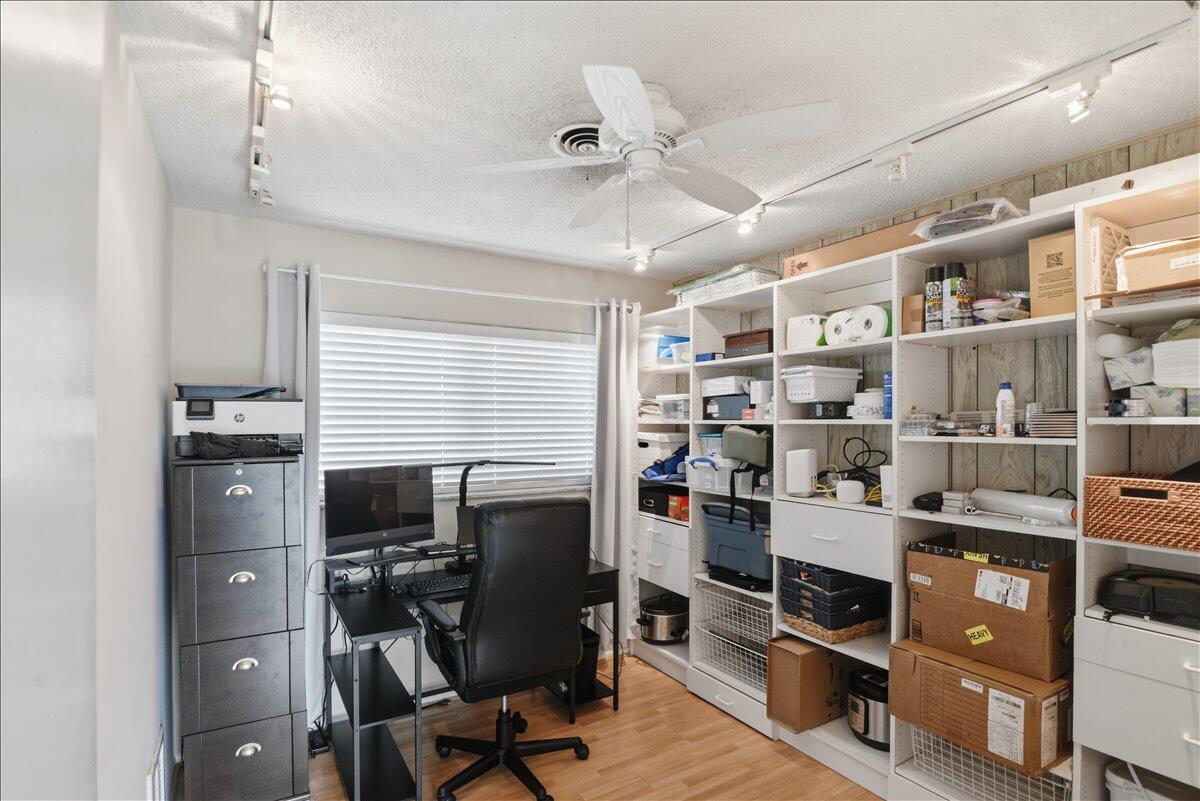 ROYAL PALM ACRES EIGHTH SEC - Residential