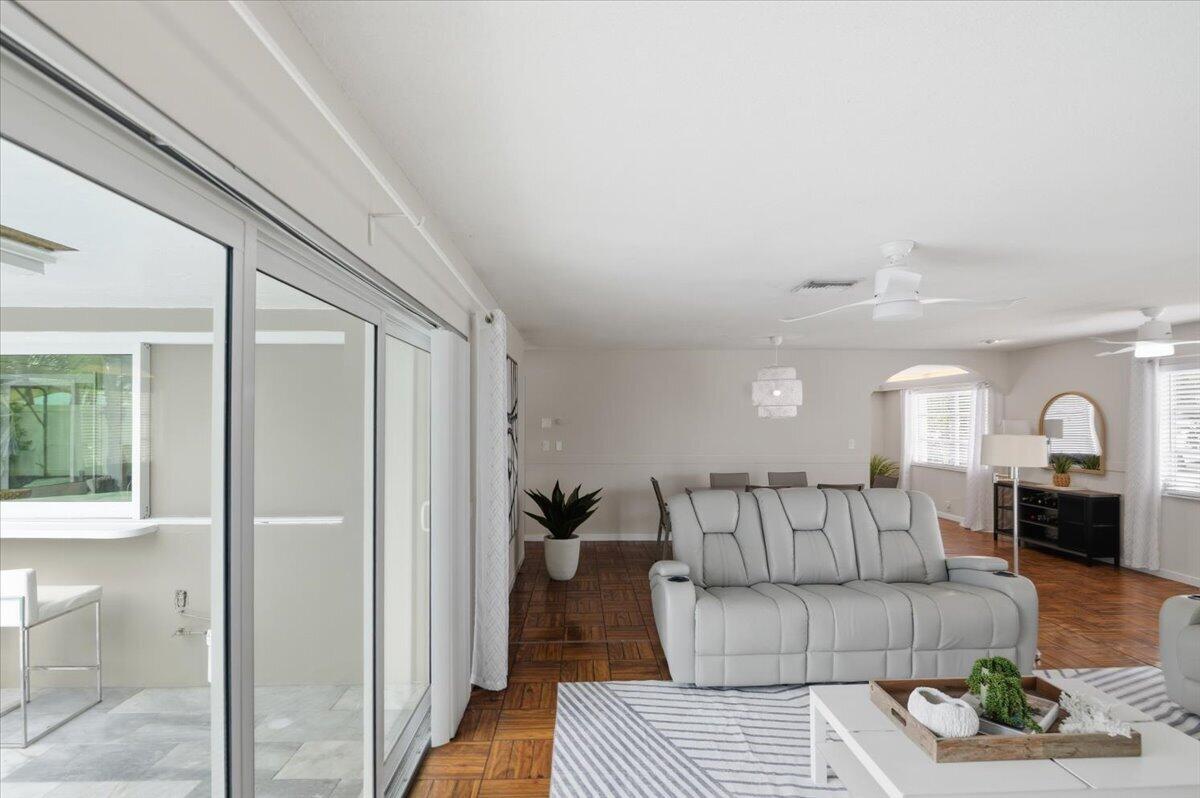 ROYAL PALM ACRES EIGHTH SEC - Residential