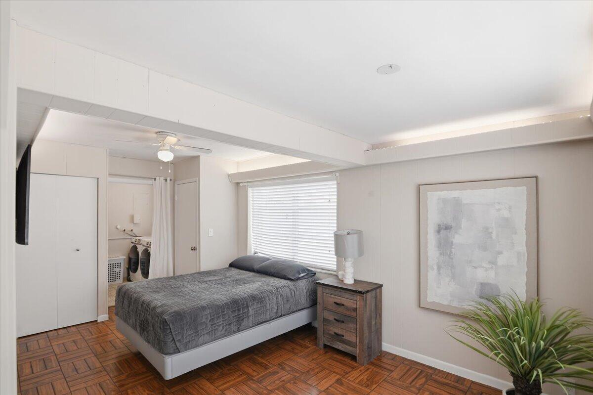 ROYAL PALM ACRES EIGHTH SEC - Residential