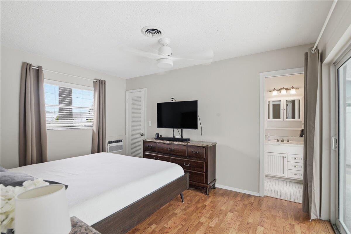 ROYAL PALM ACRES EIGHTH SEC - Residential