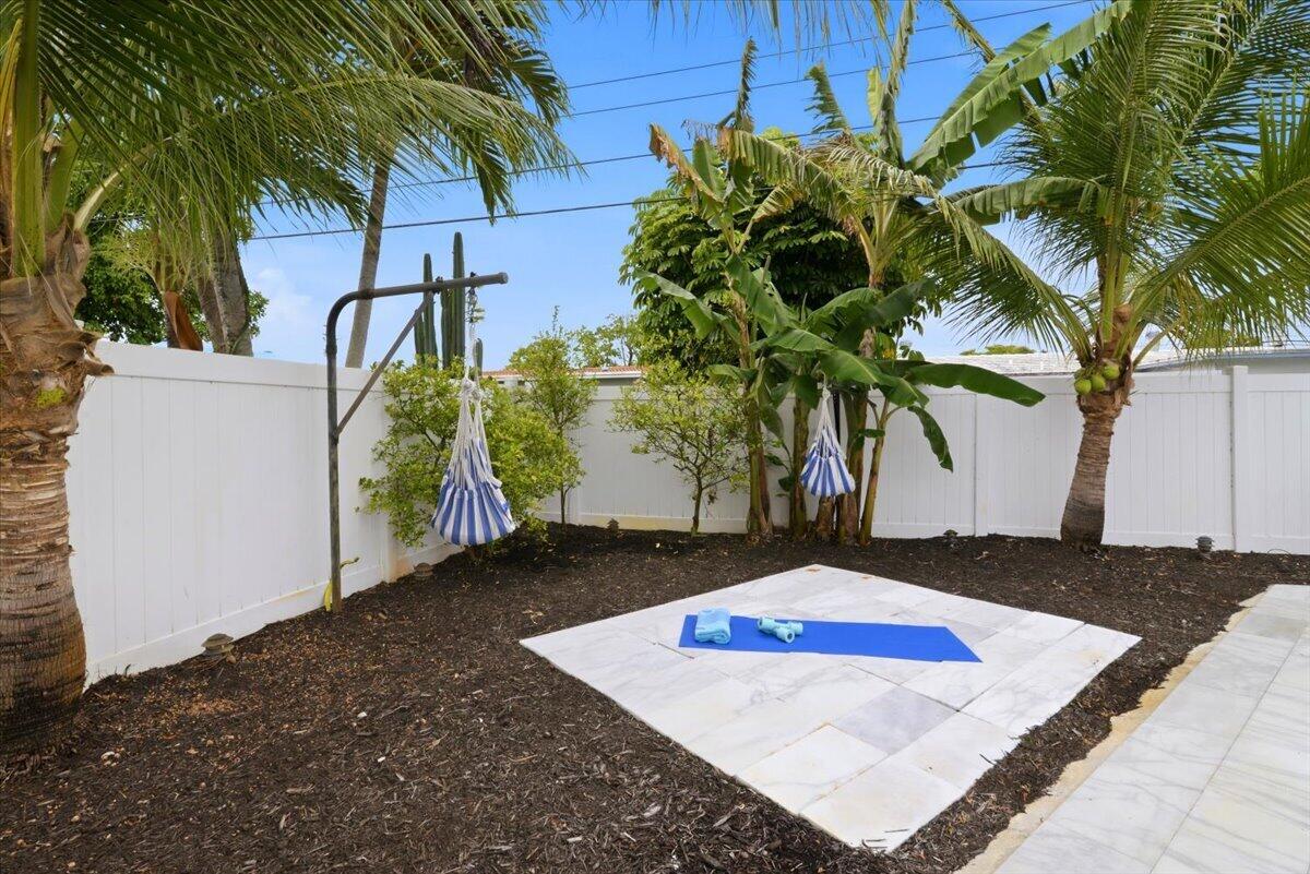 ROYAL PALM ACRES EIGHTH SEC - Residential
