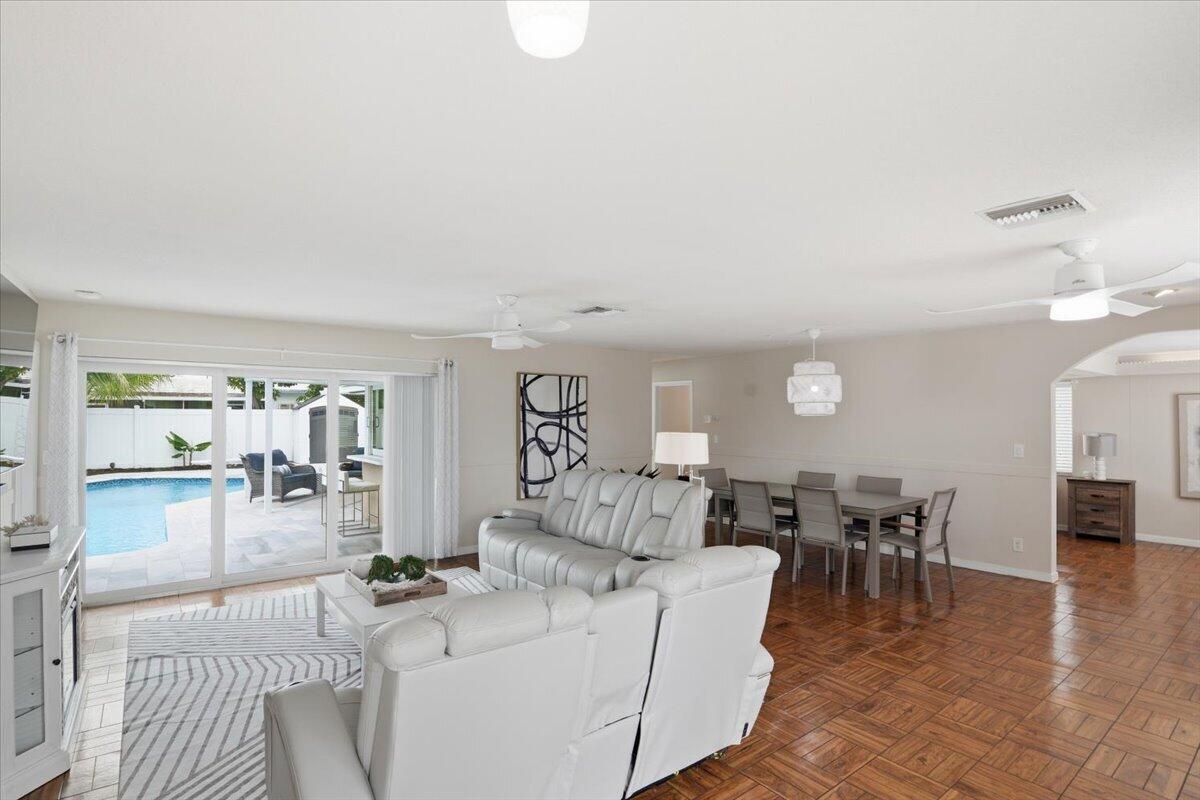 ROYAL PALM ACRES EIGHTH SEC - Residential
