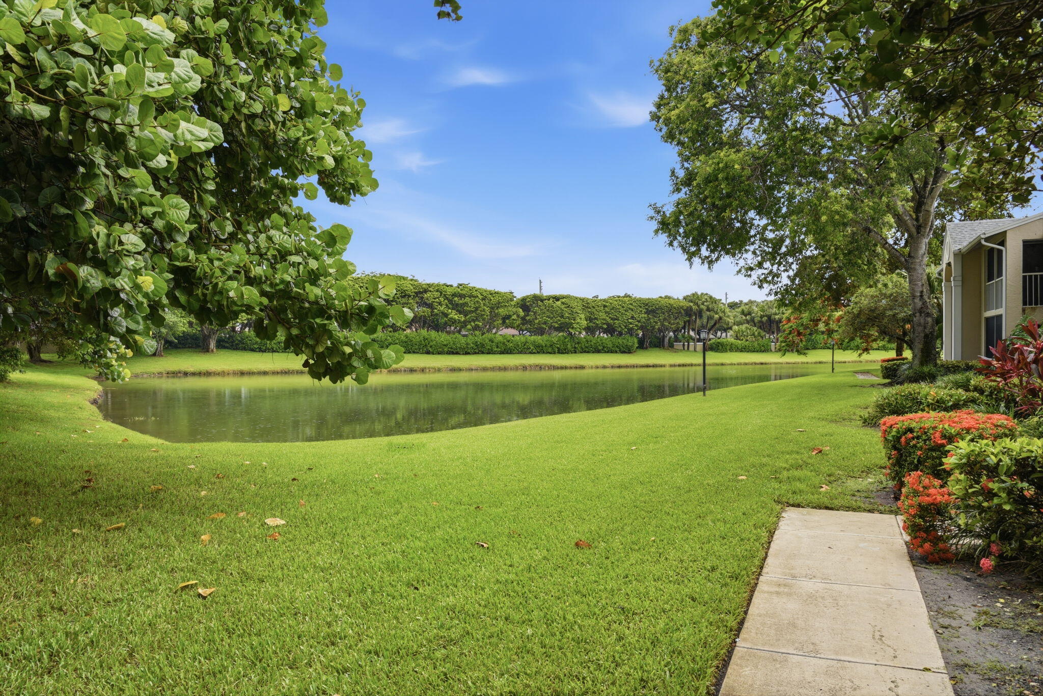 PINE RIDGE AT DELRAY BEACH CONDO - Residential
