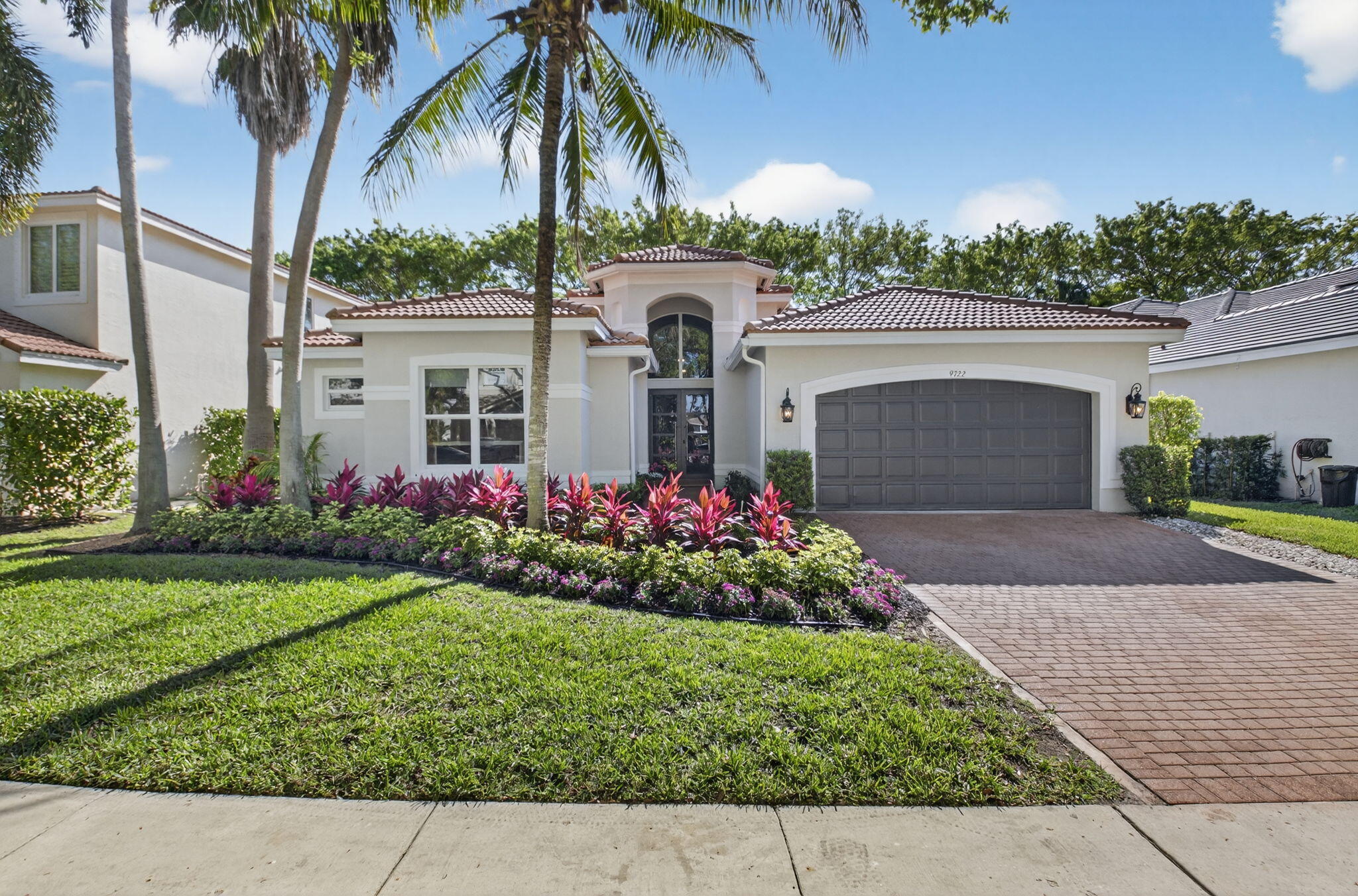 SATURNIA ISLES 1 - Residential