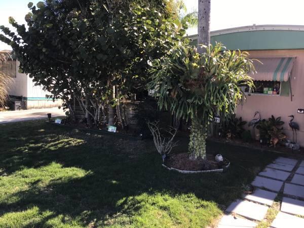 Royal Palm Mobile Home Park - Residential